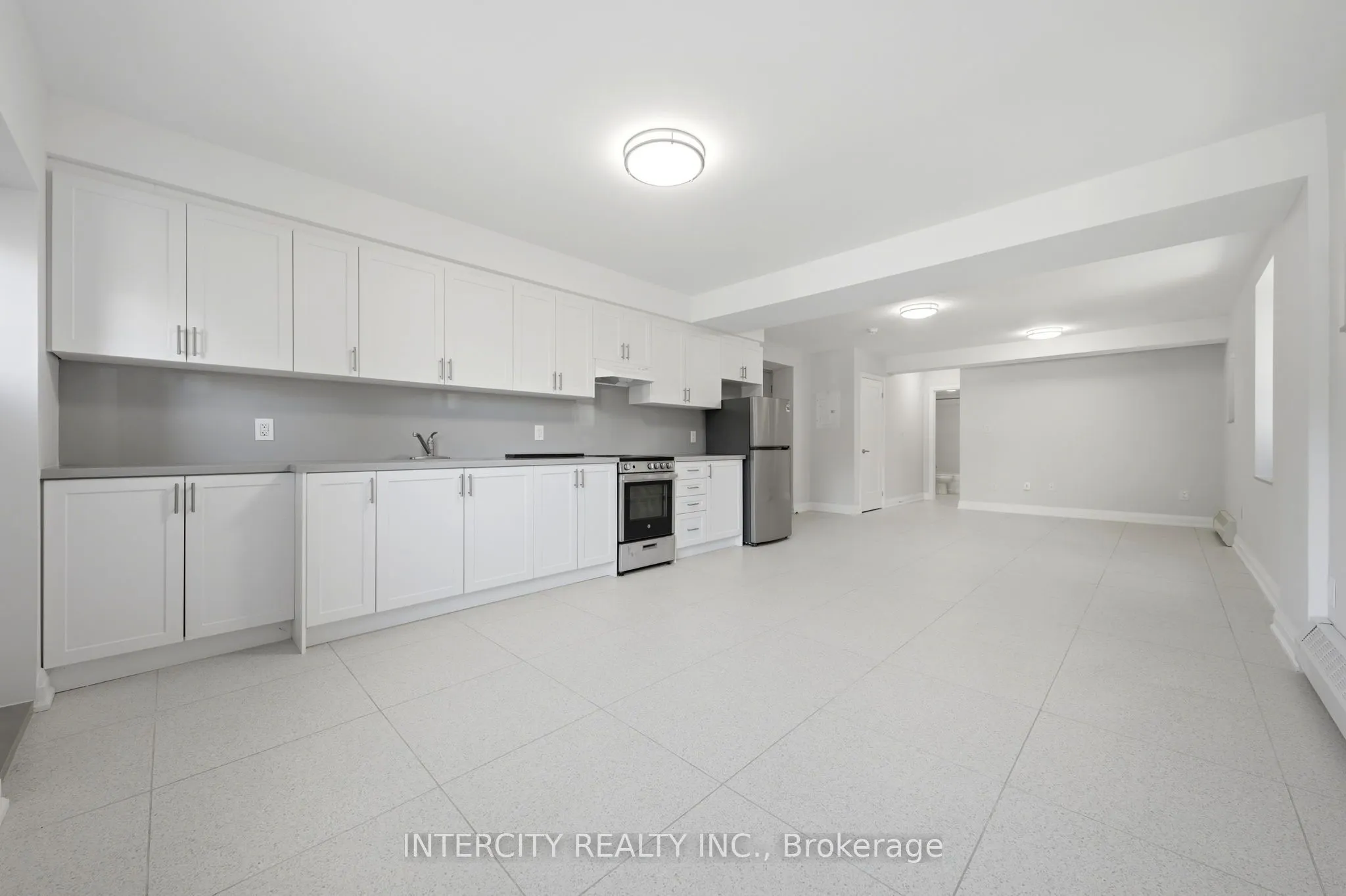 91 Wentworth Street S #3