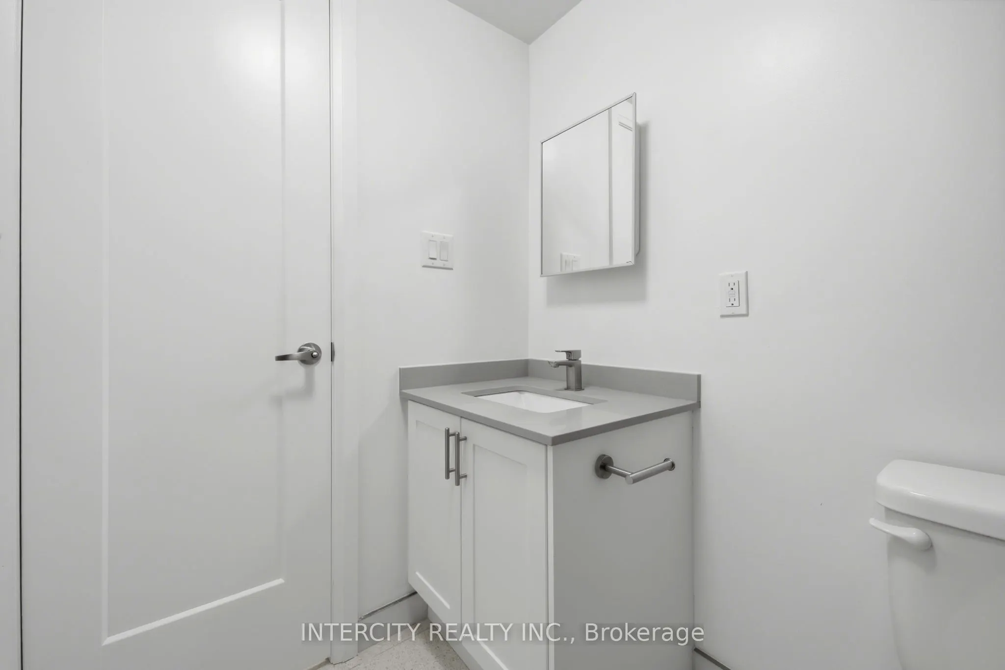 91 Wentworth Street S #3