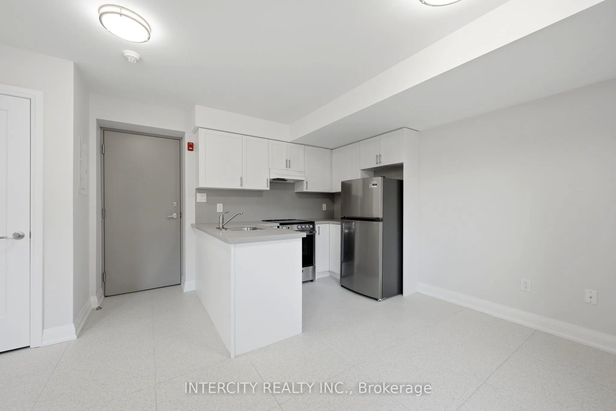 91 Wentworth Street S #2