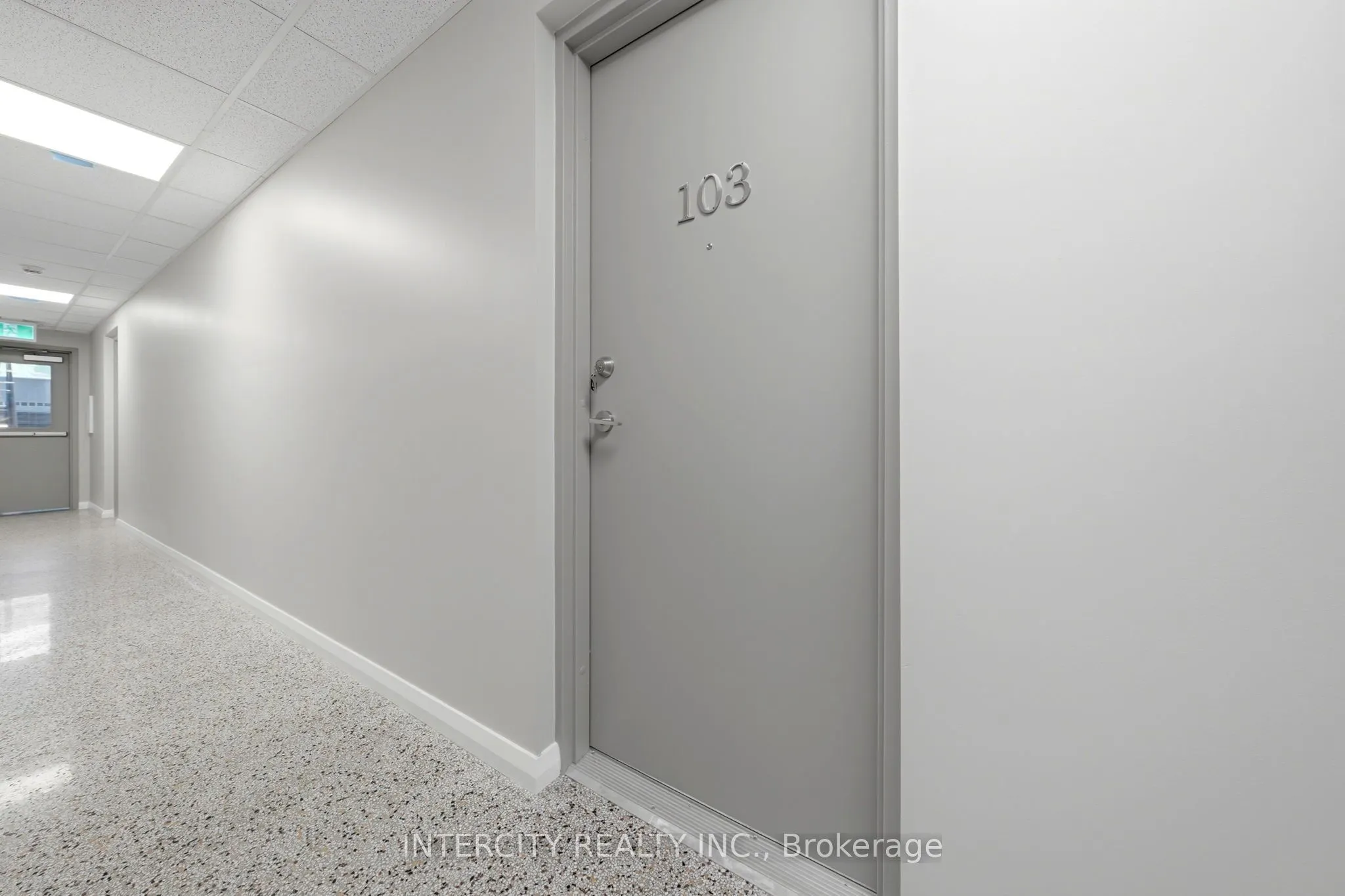 91 Wentworth Street S #2