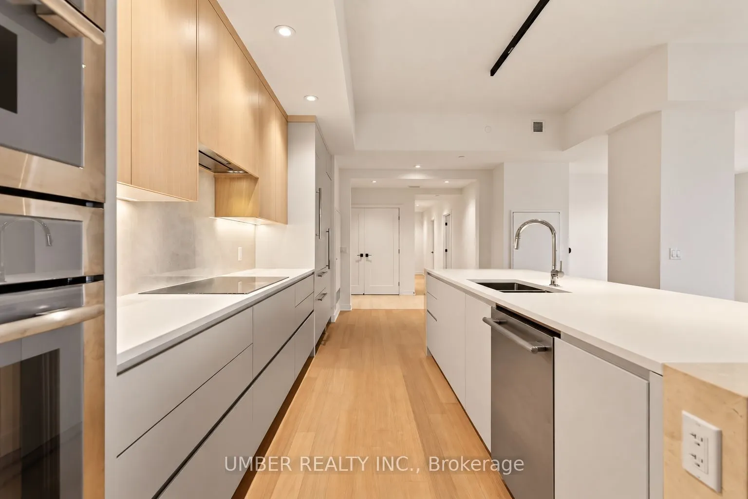 360 Deschatelets Avenue #903