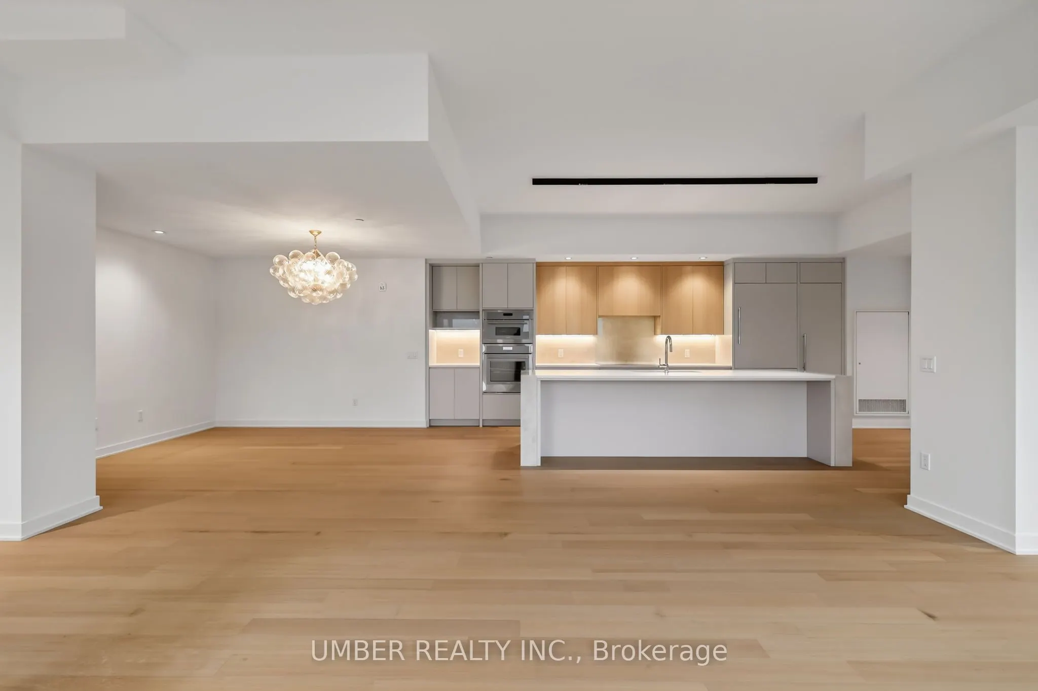 360 Deschatelets Avenue #903