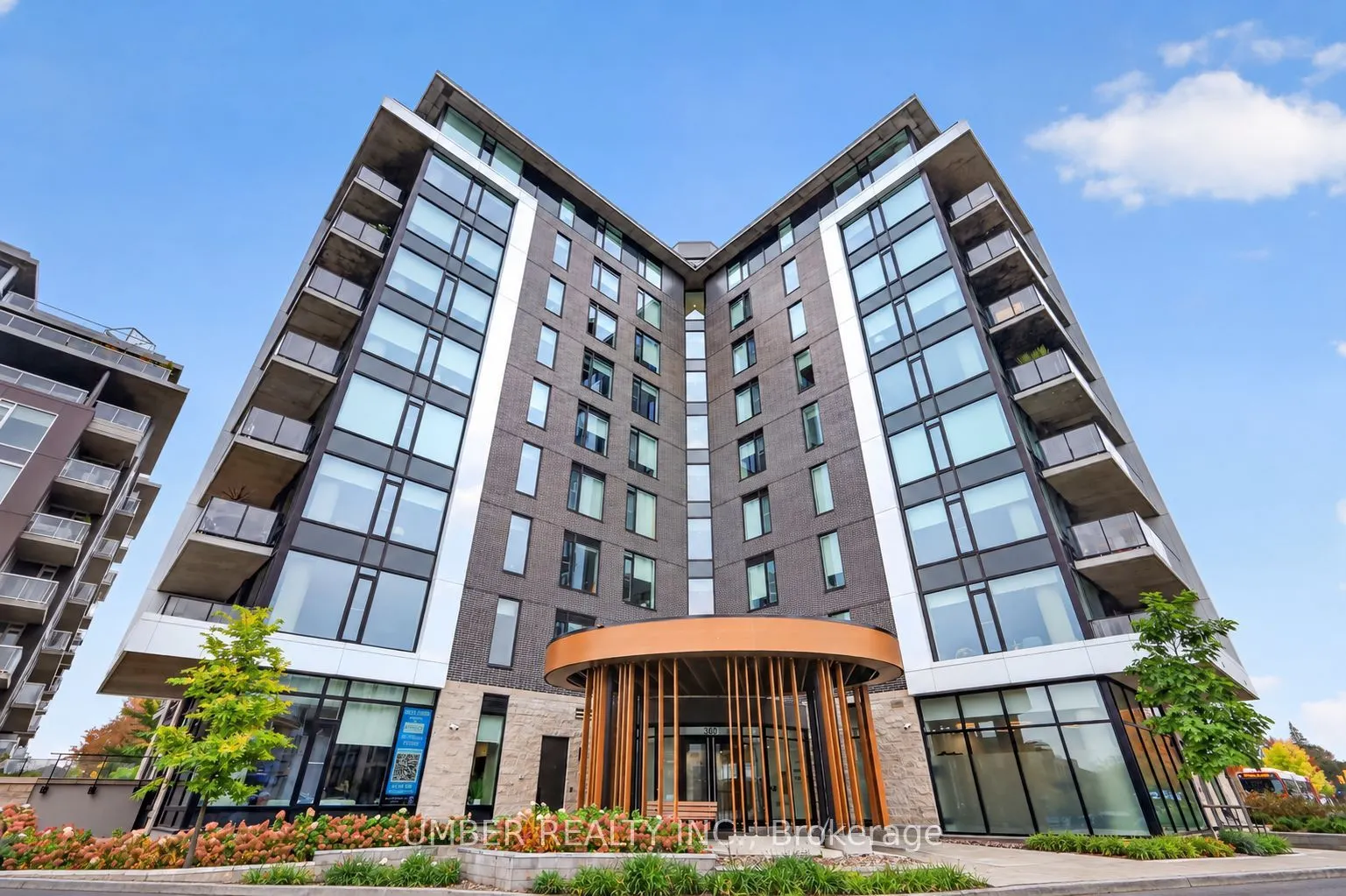360 Deschatelets Avenue #903