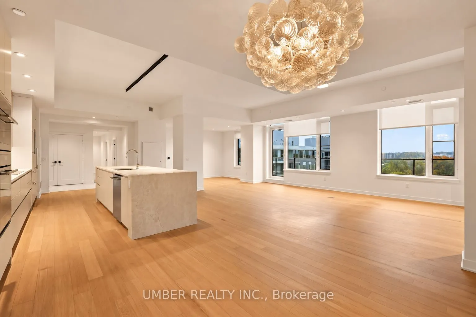 360 Deschatelets Avenue #903
