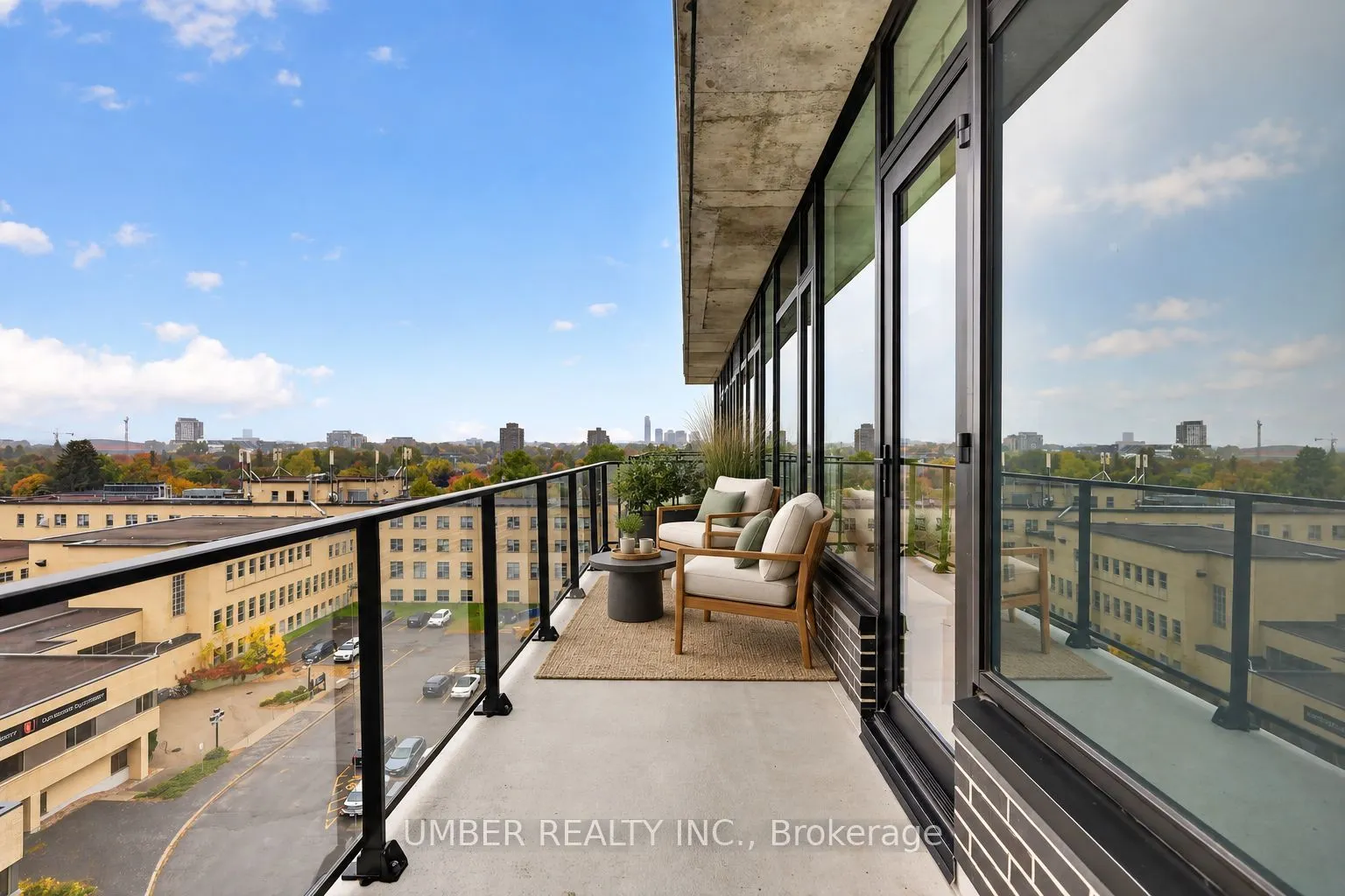 360 Deschatelets Avenue #903