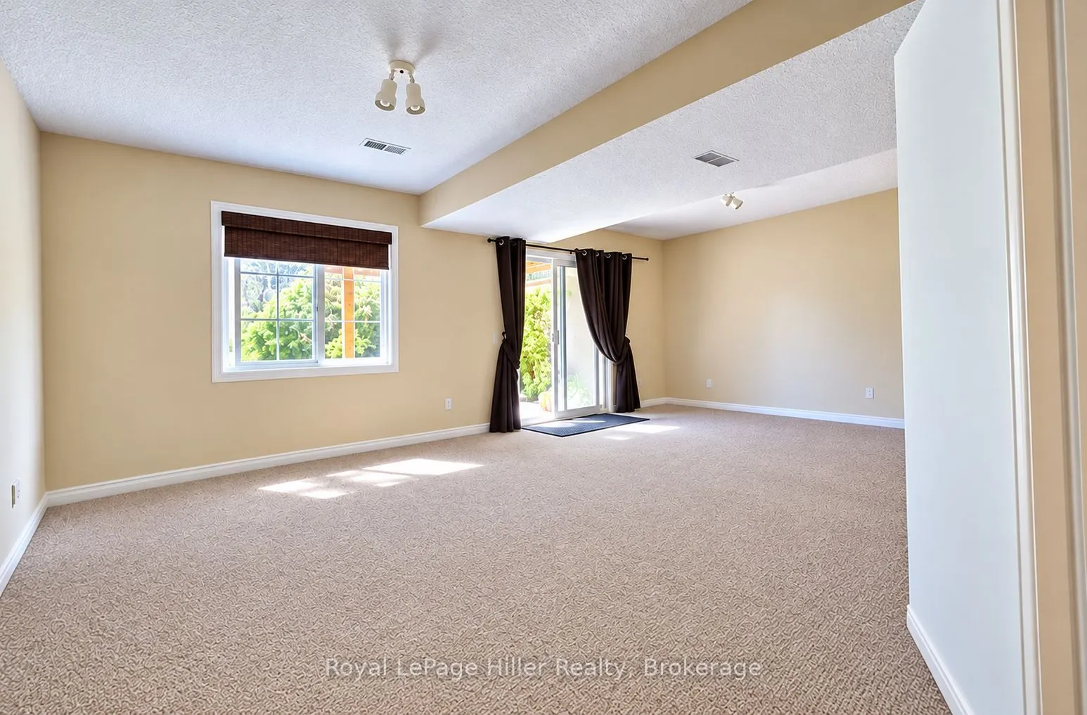 162 Athlone Crescent