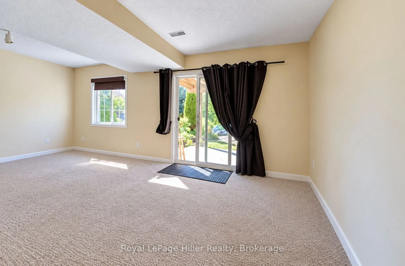 162 Athlone Crescent