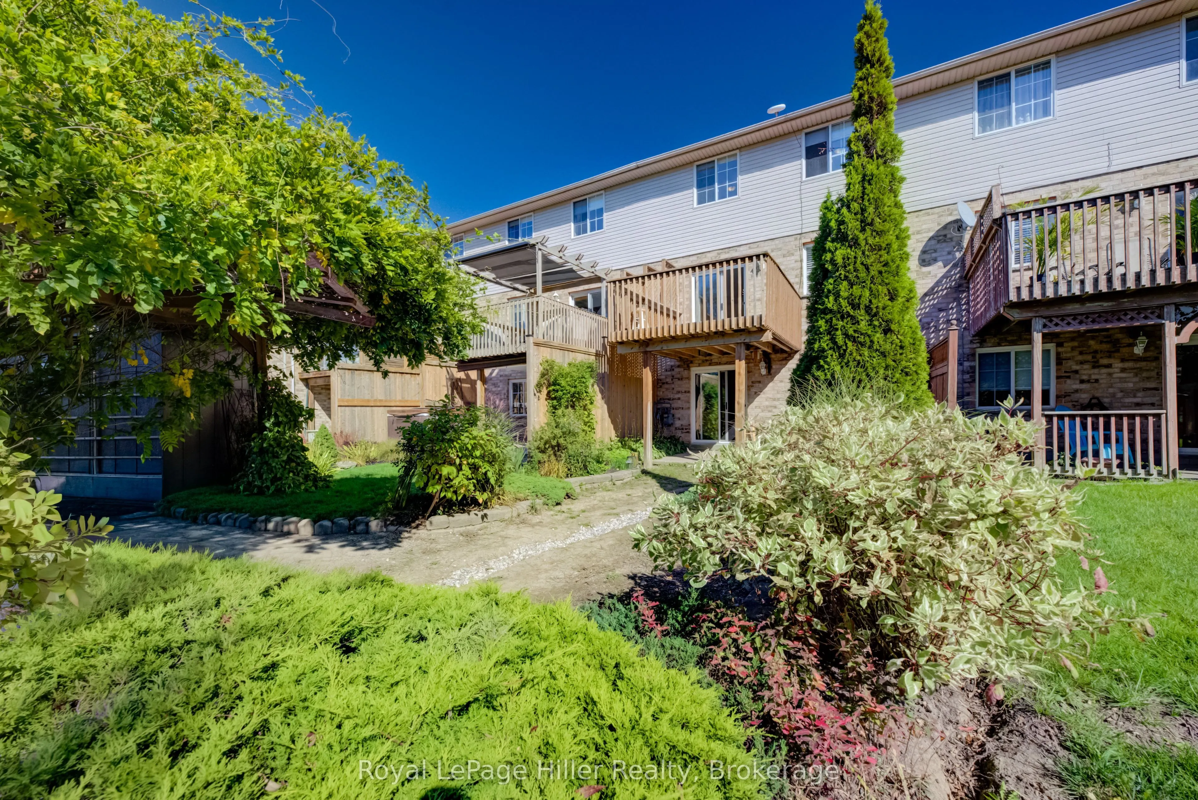 162 Athlone Crescent