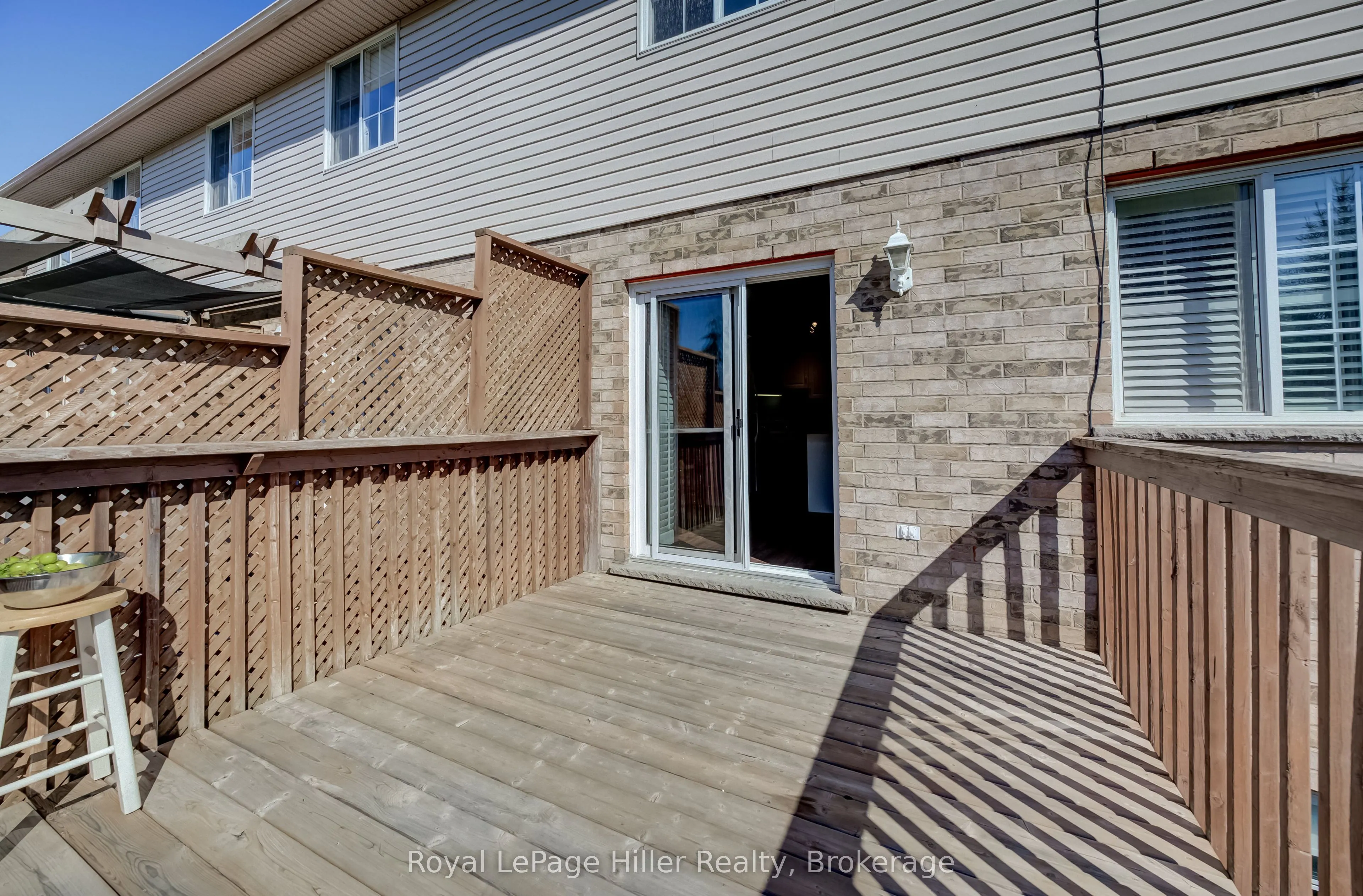 162 Athlone Crescent