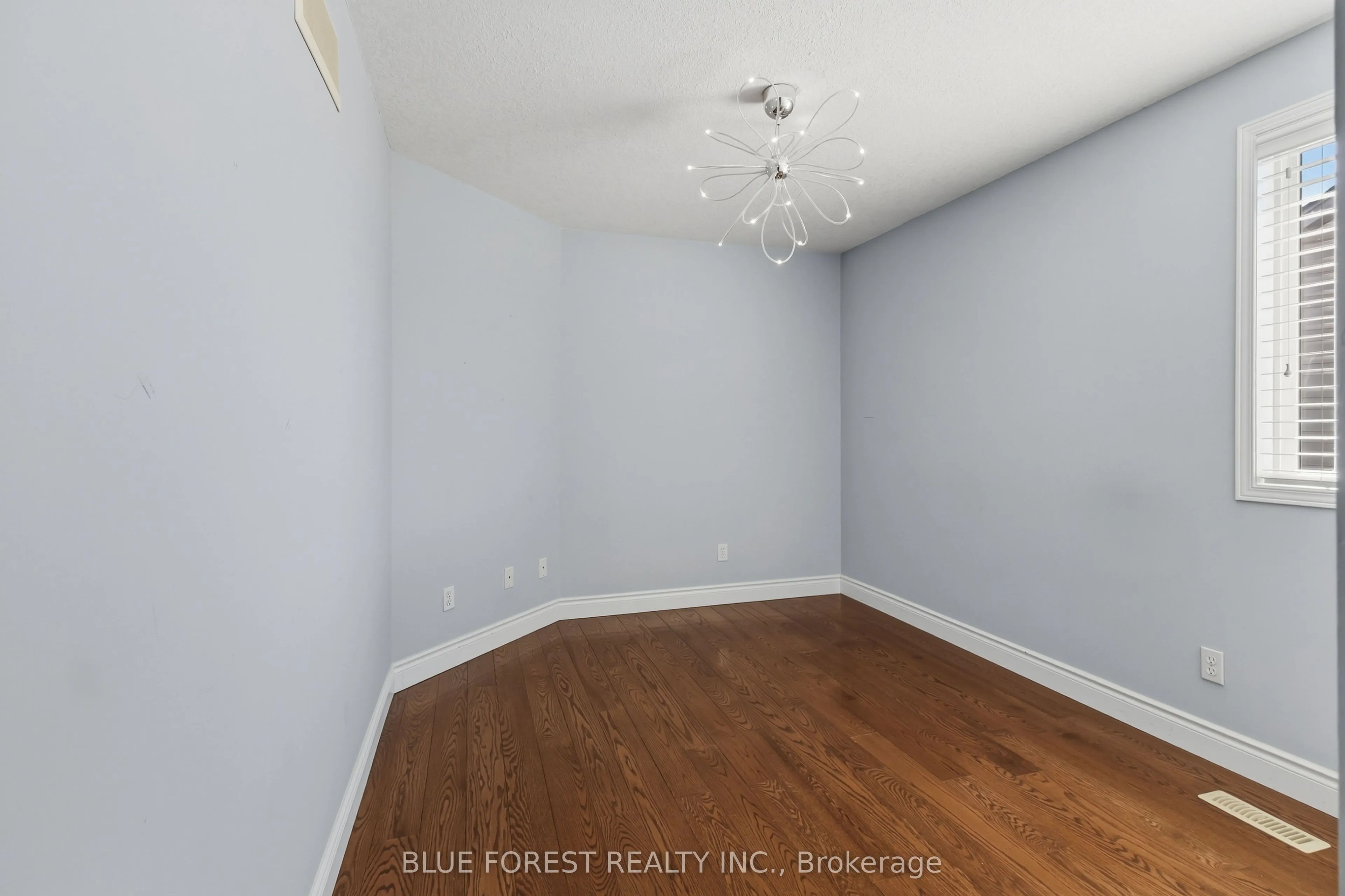 763 Redoak Place