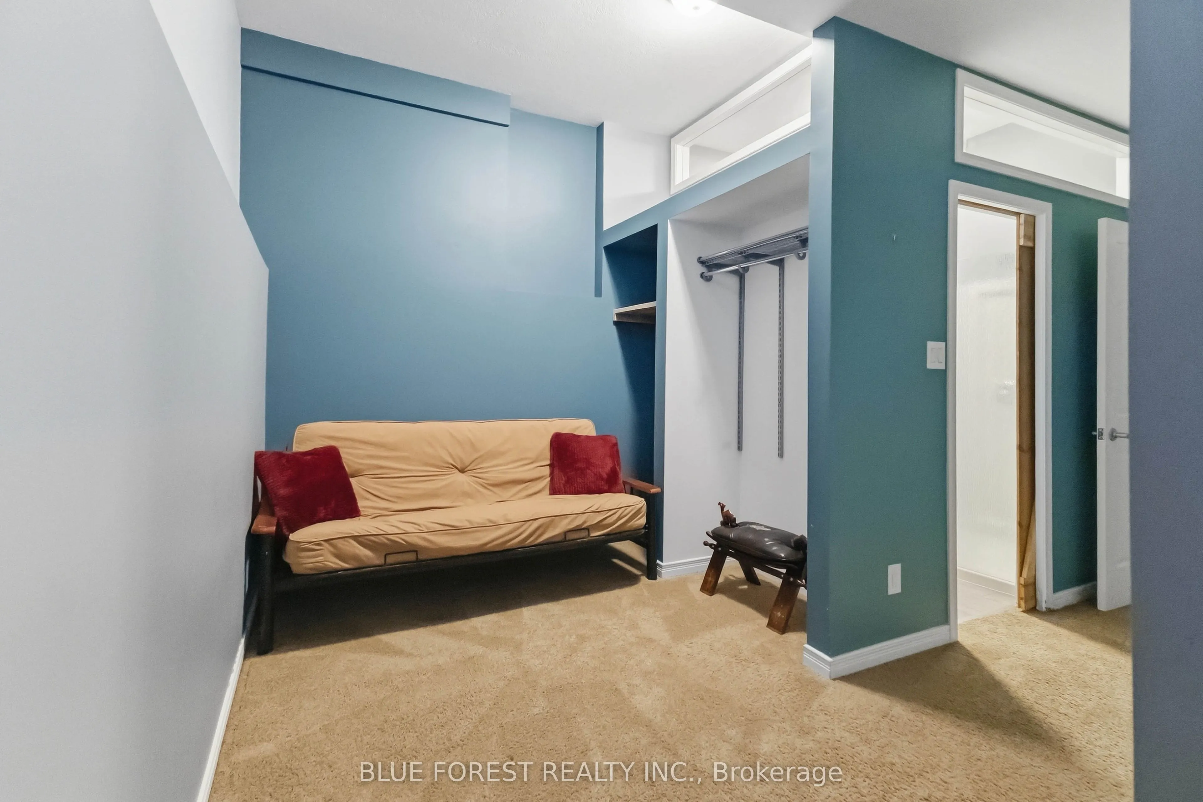 763 Redoak Place