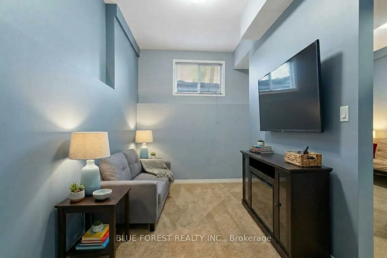 763 Redoak Place