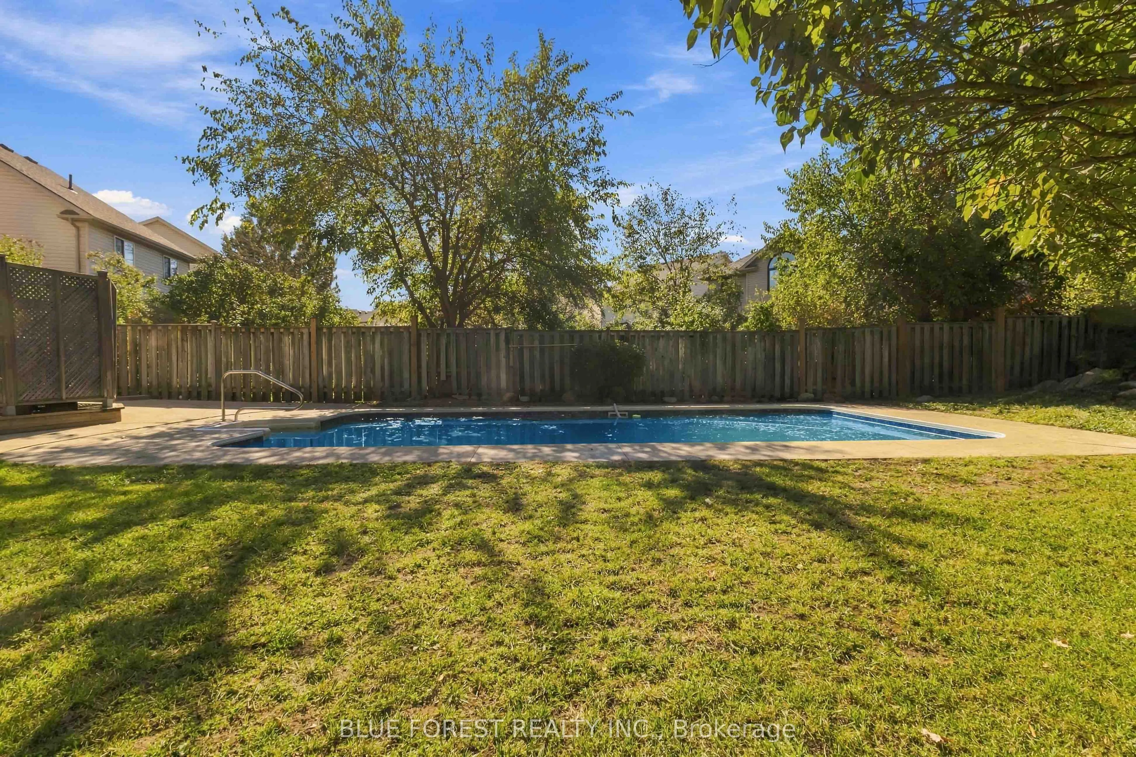 763 Redoak Place