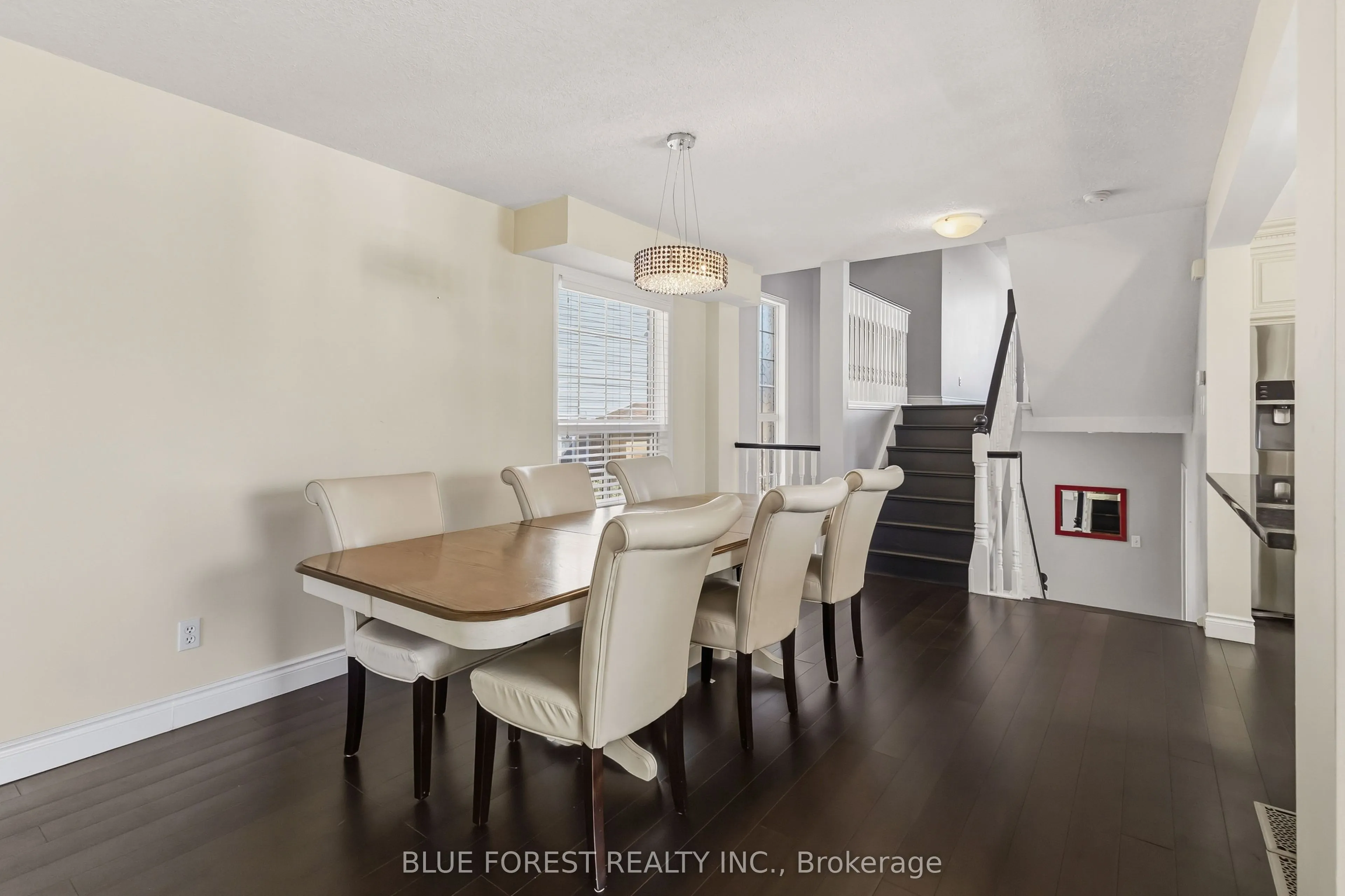 763 Redoak Place