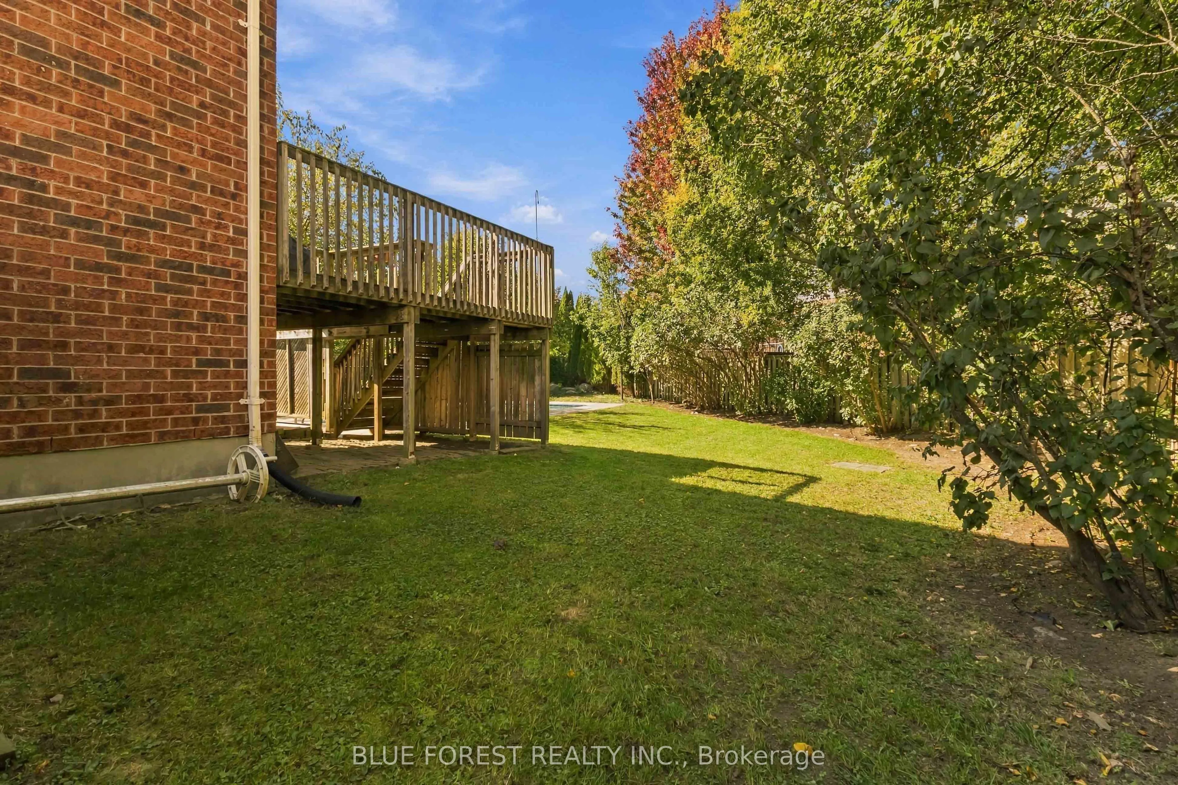 763 Redoak Place