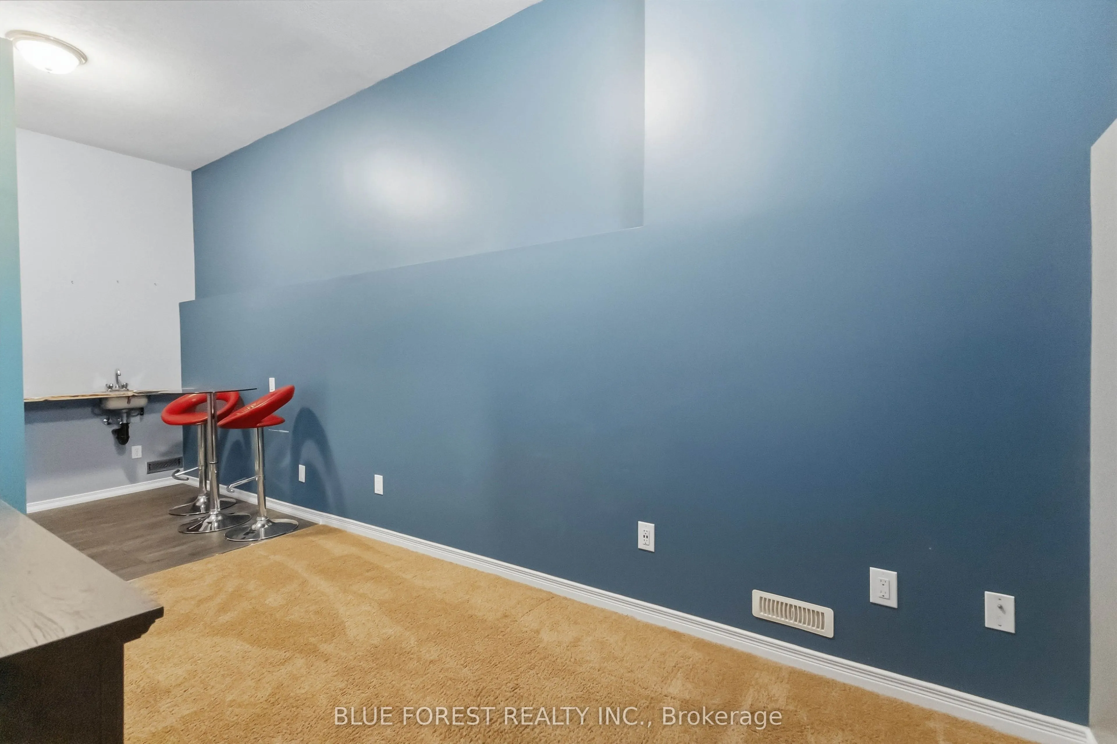 763 Redoak Place