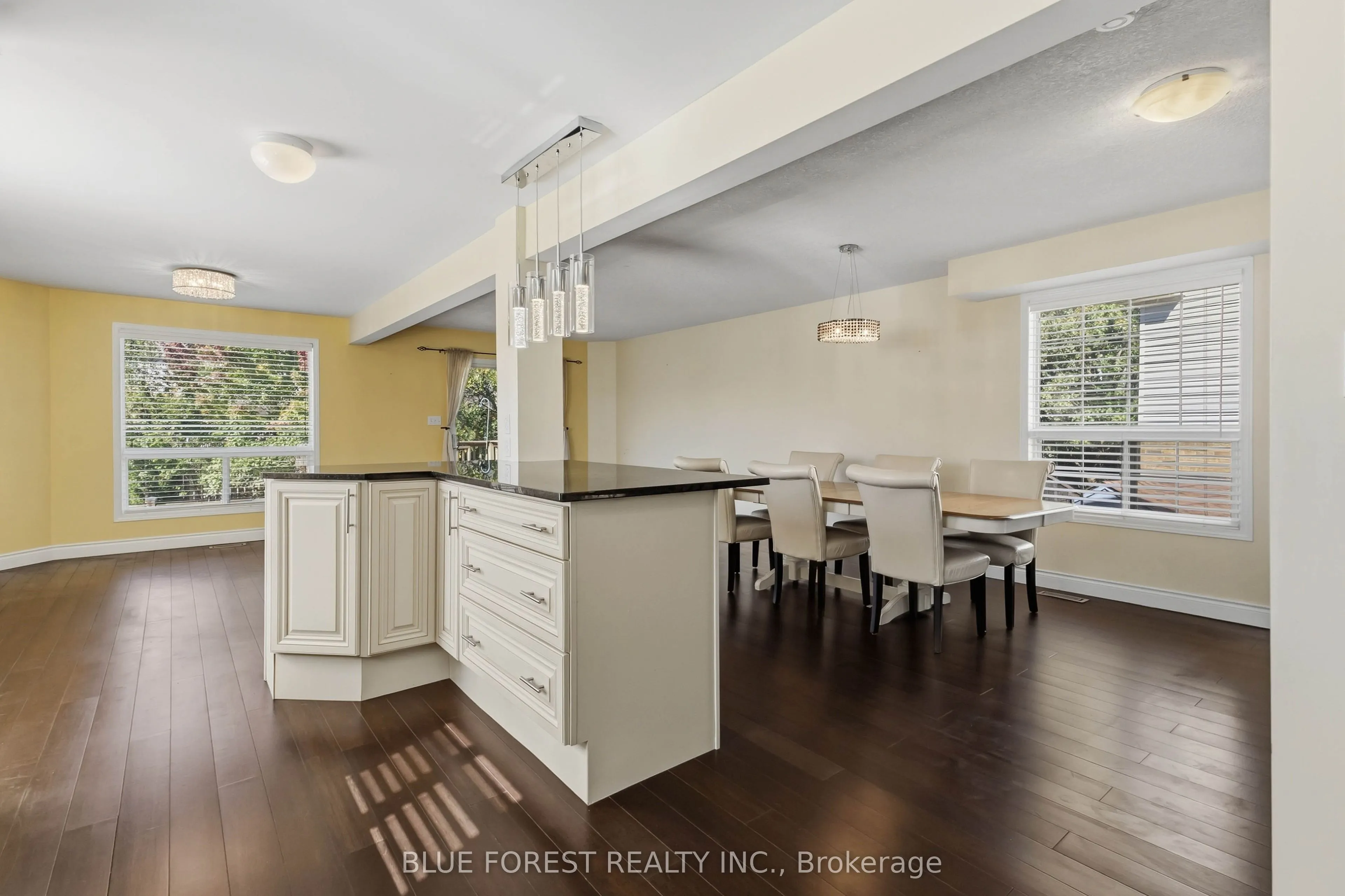 763 Redoak Place