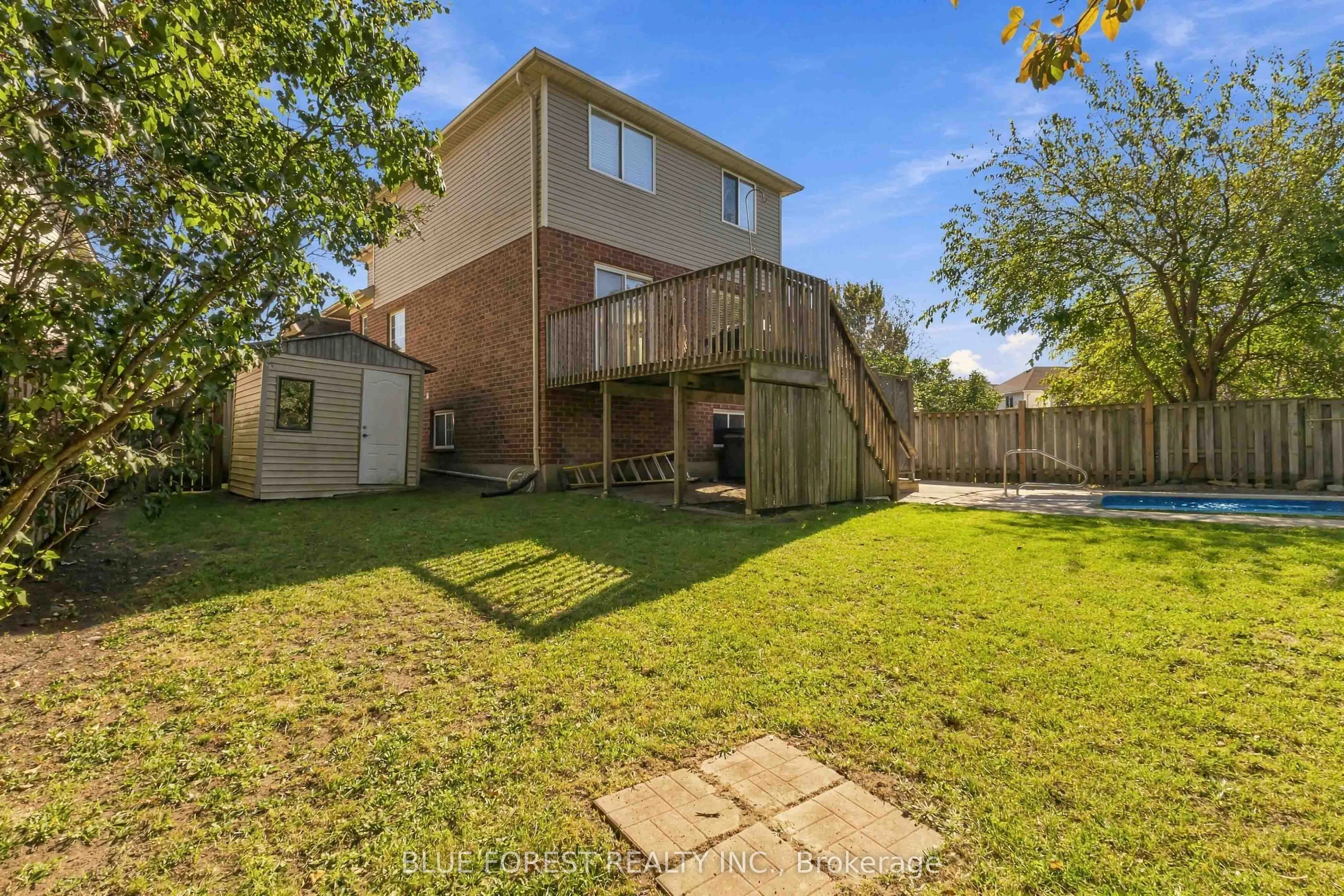 763 Redoak Place