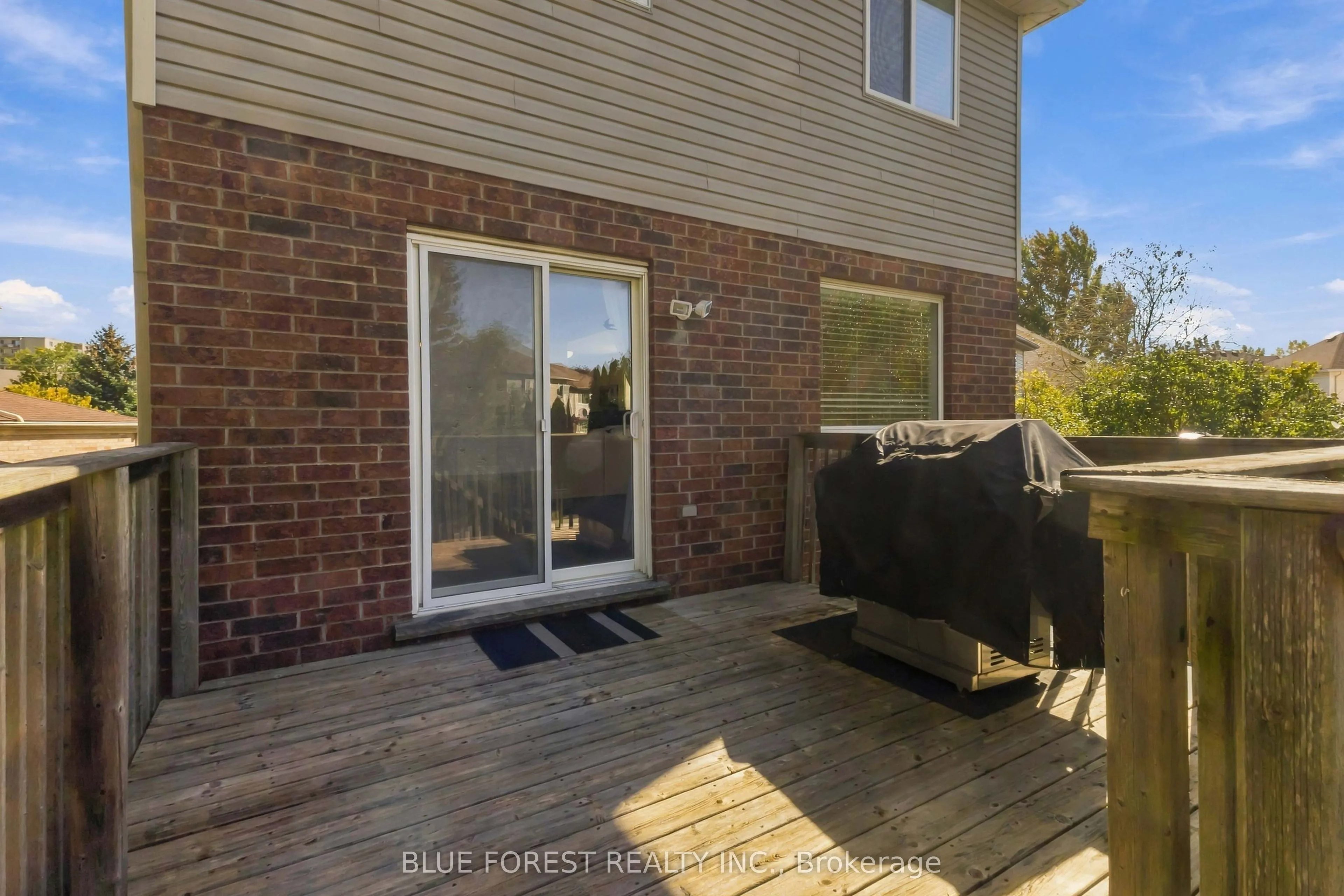 763 Redoak Place