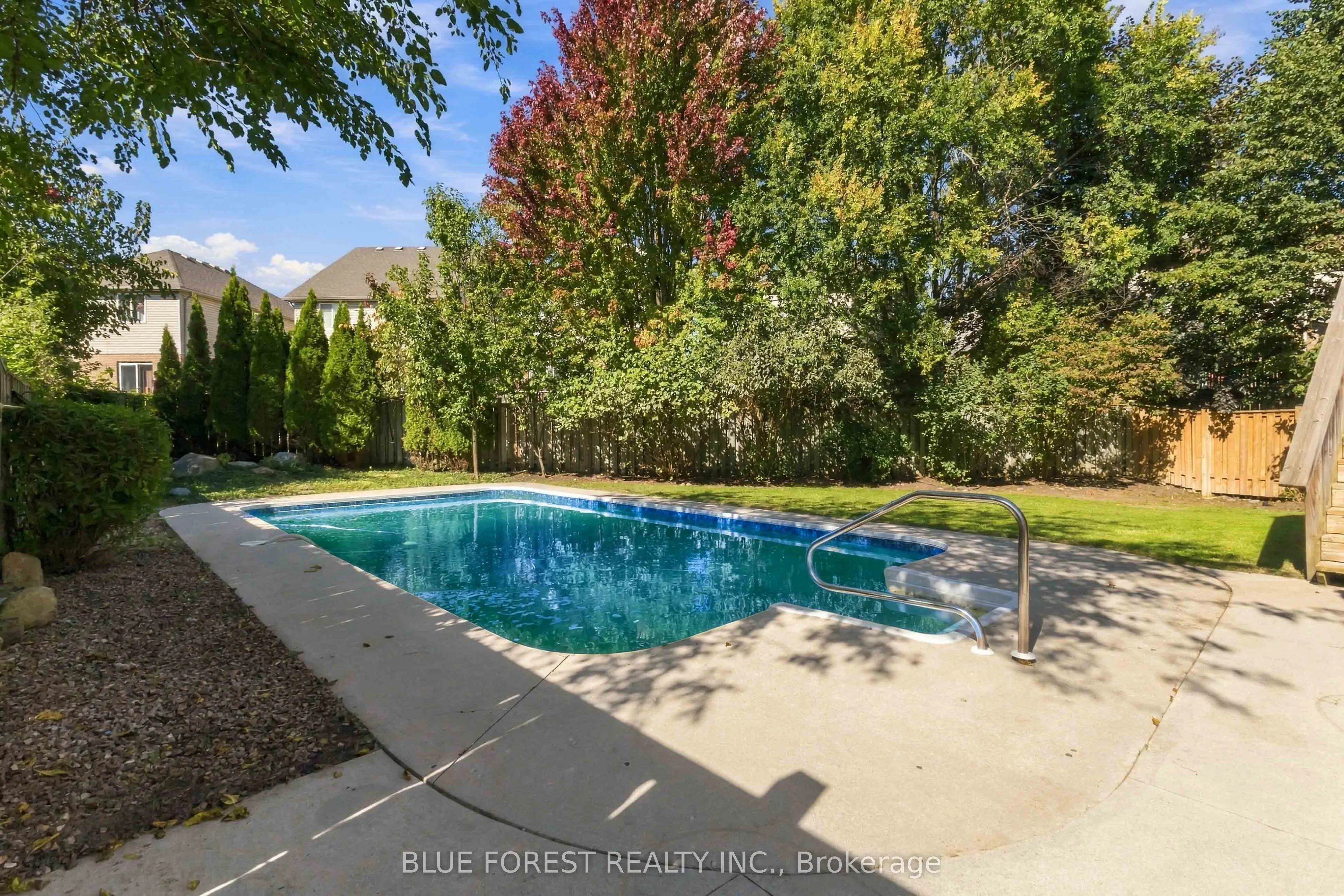 763 Redoak Place