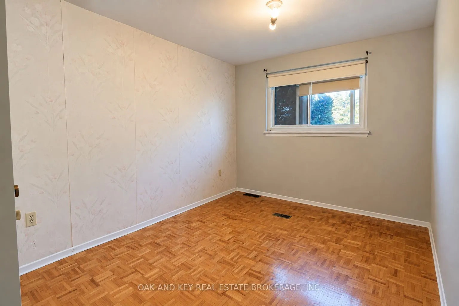825 DUNDALK Drive #40