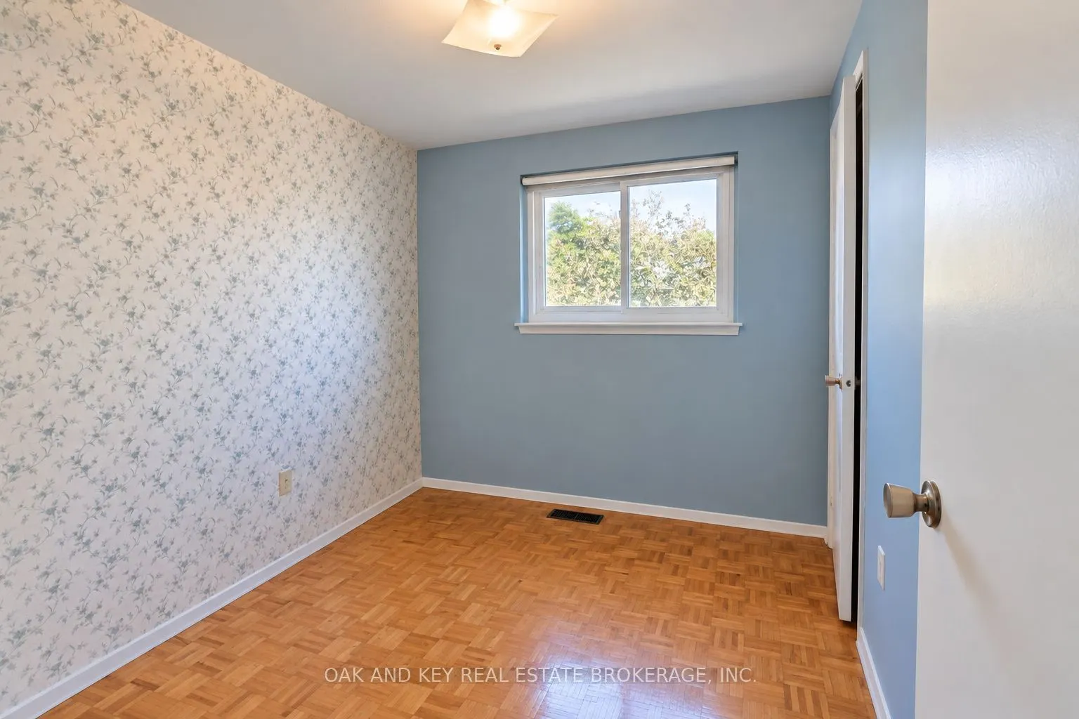 825 DUNDALK Drive #40