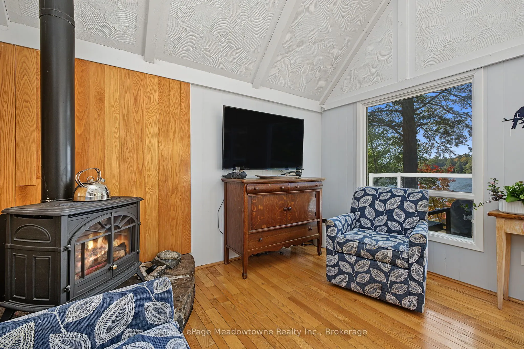 6 Channelview Road
