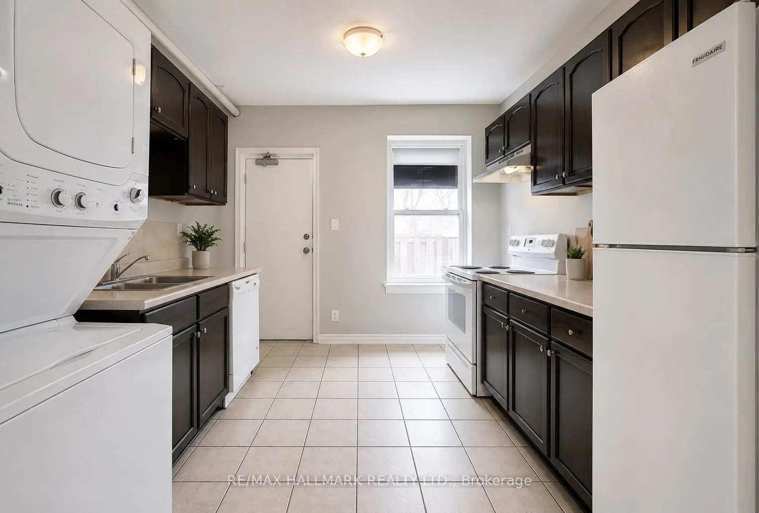 340-342 Barton Street E