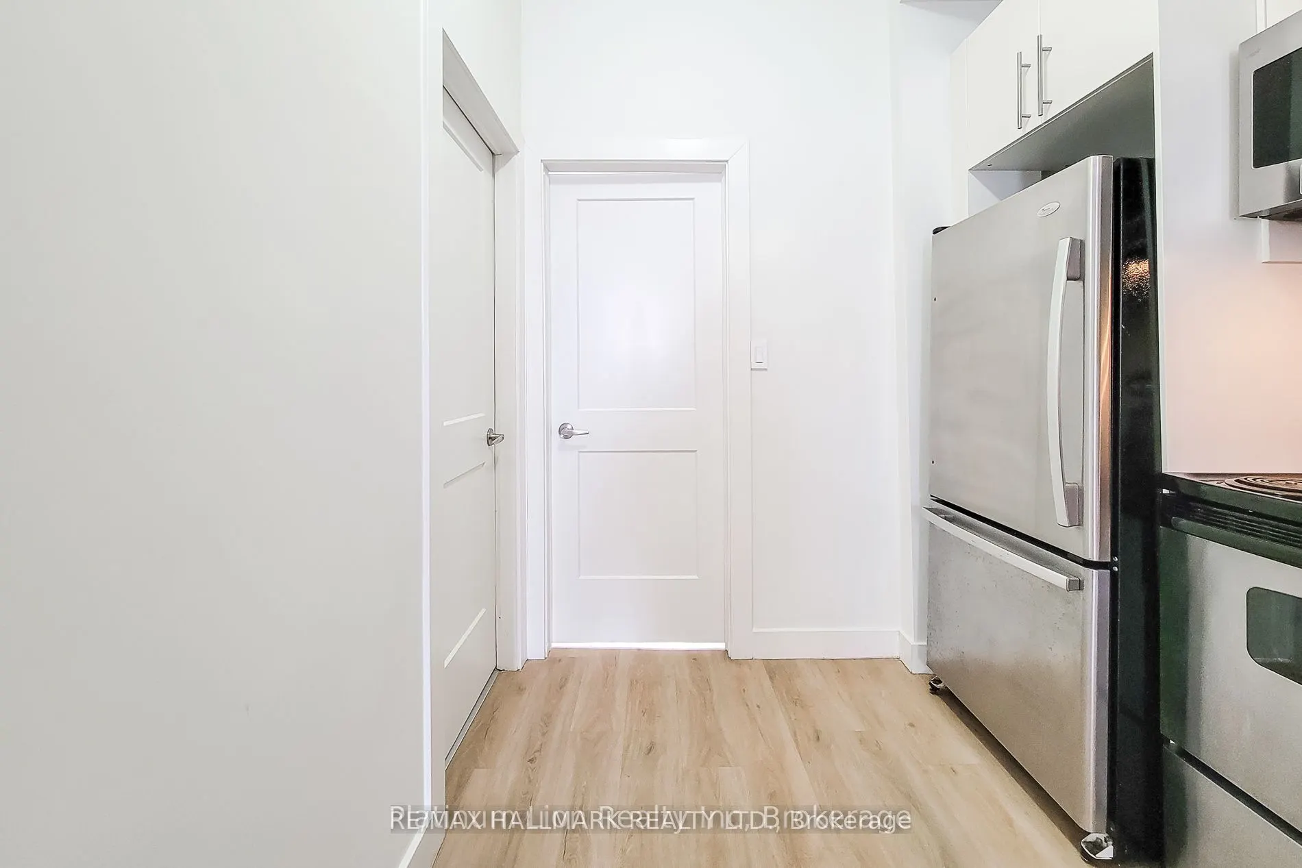 340-342 Barton Street E