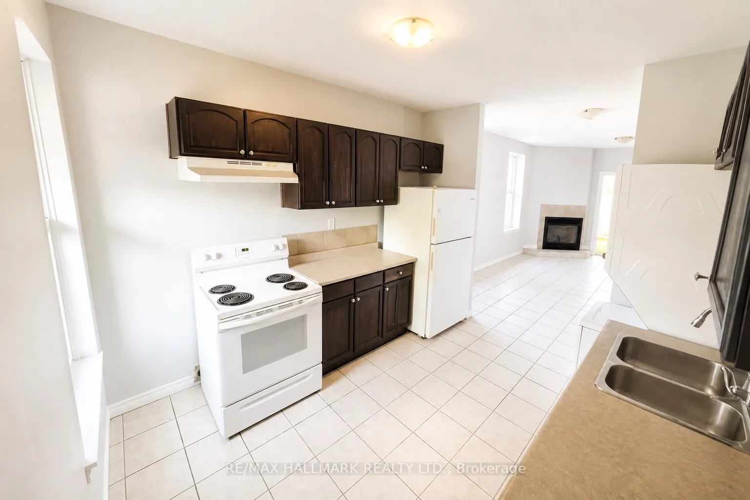 340-342 Barton Street E