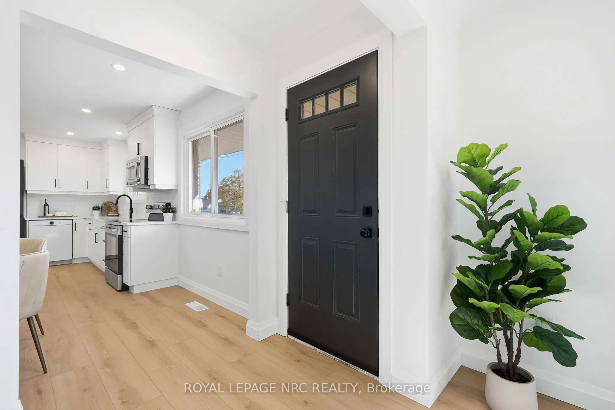 106 JACOBSON Avenue