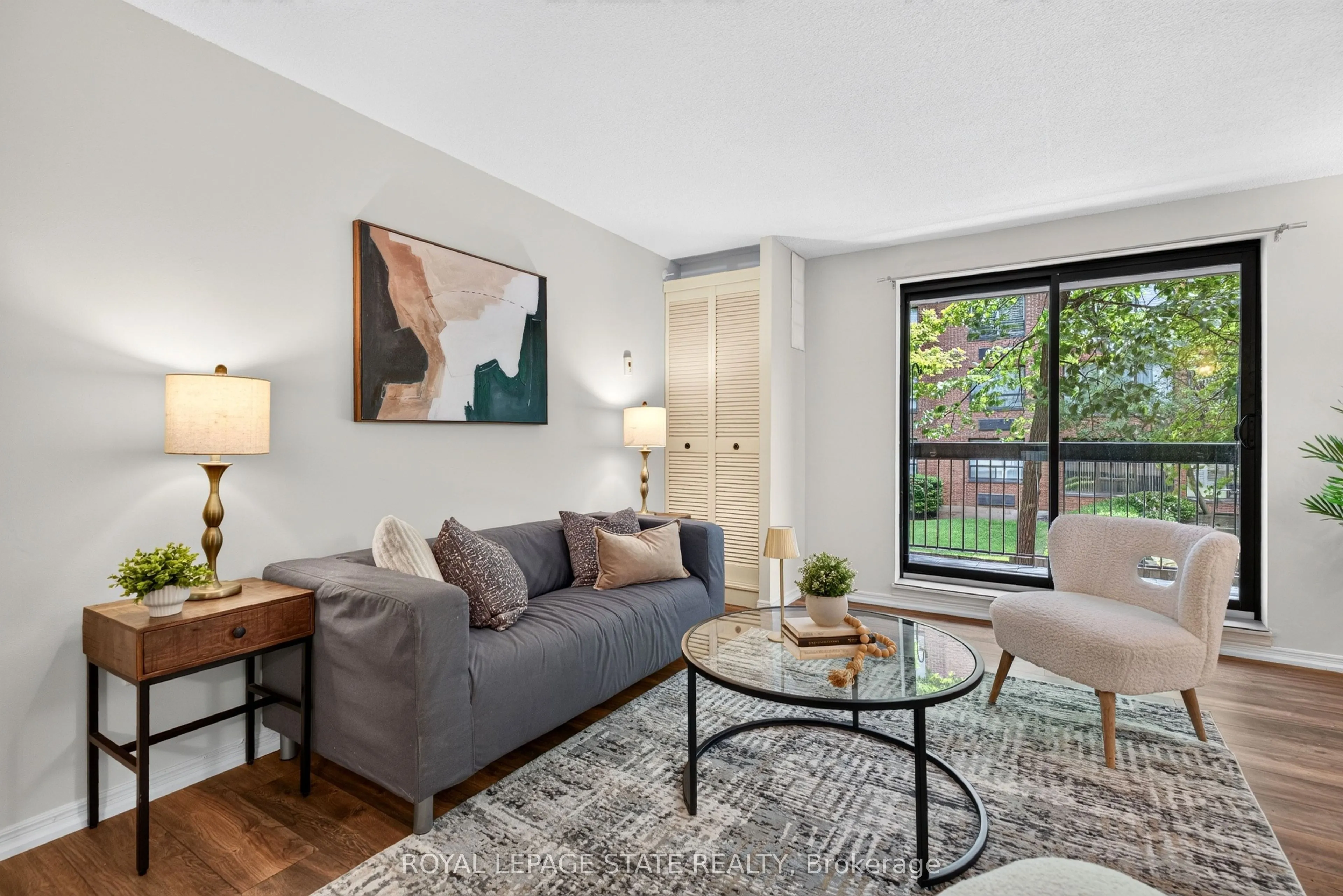 966 Queenston Road #203