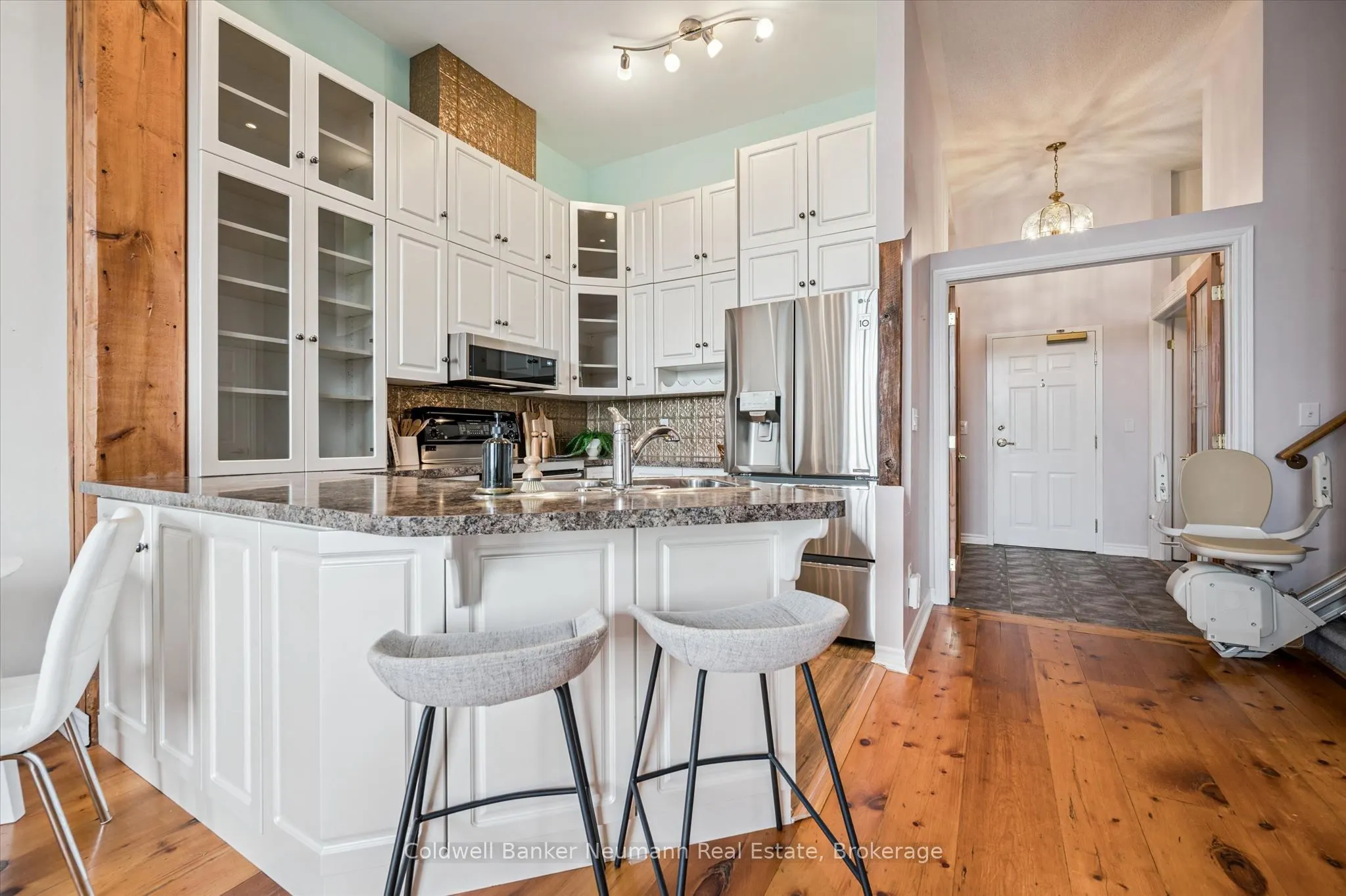 478 St Andrew Street E #306