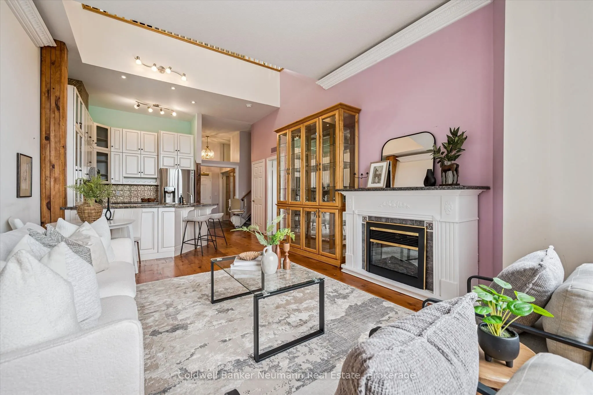 478 St Andrew Street E #306