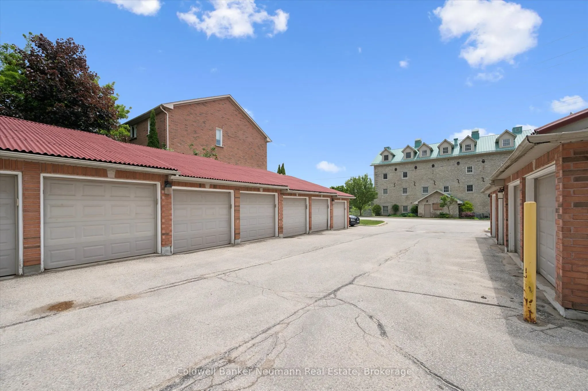 478 St Andrew Street E #306