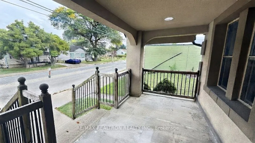 1379 Prince Road