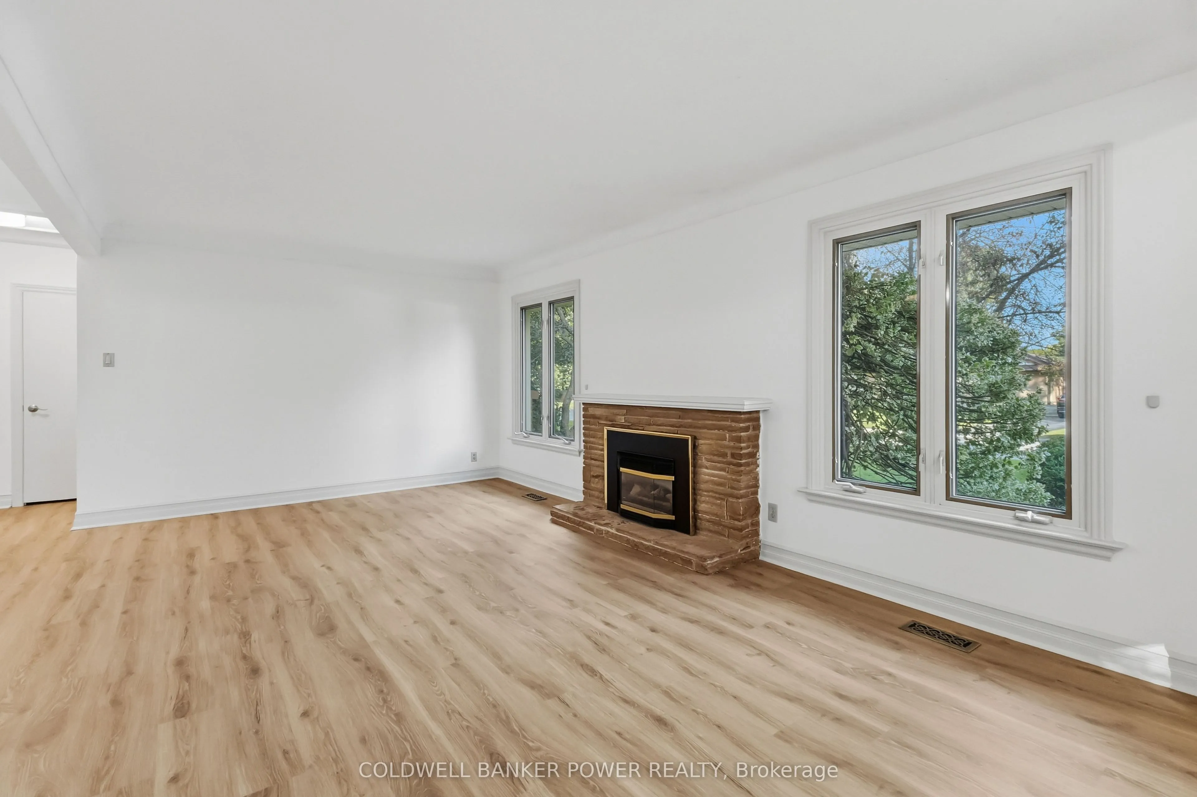 1362 Collingwood Avenue