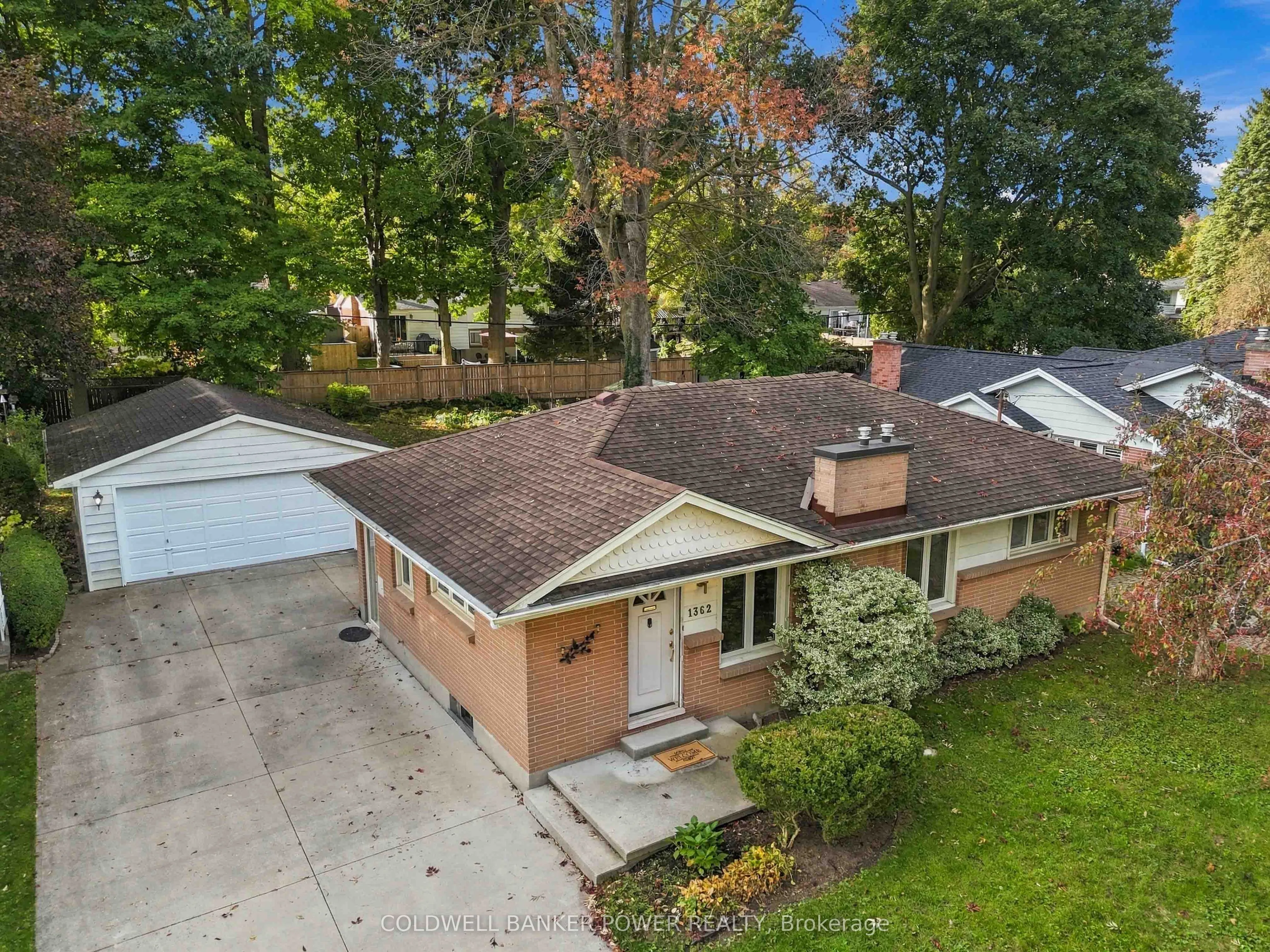 1362 Collingwood Avenue