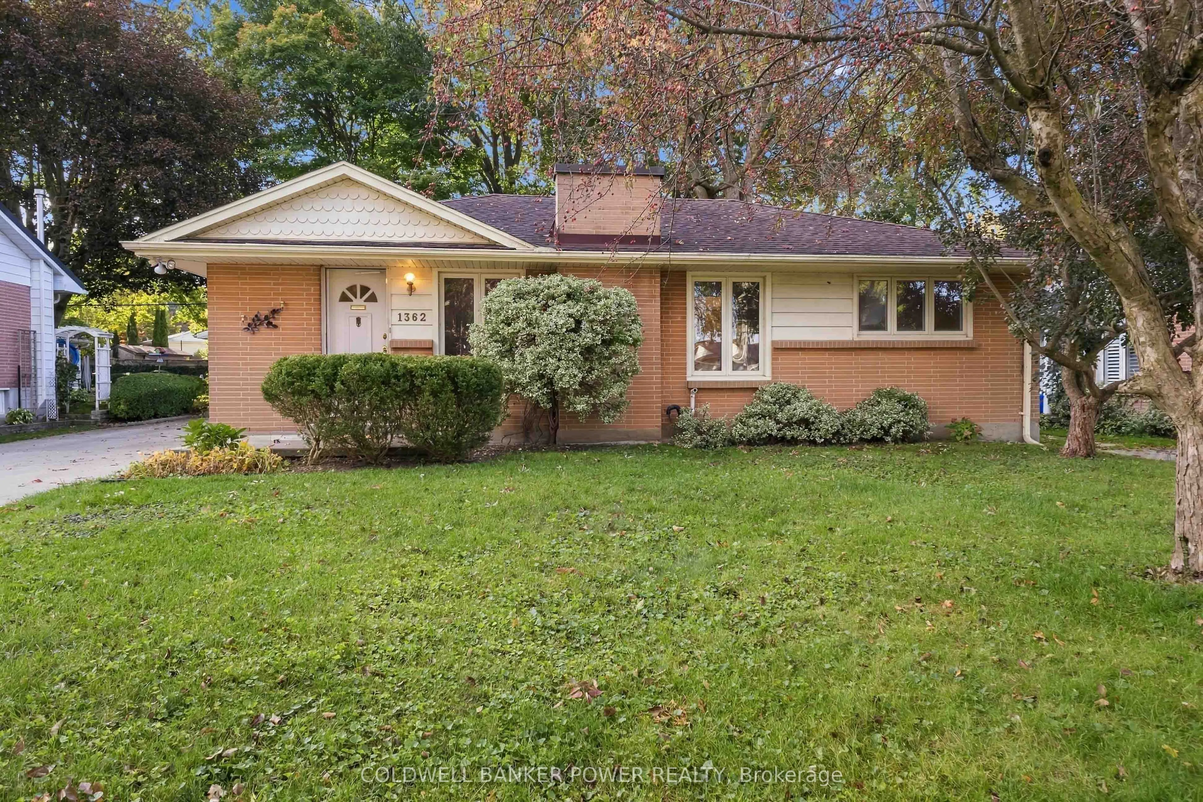 1362 Collingwood Avenue