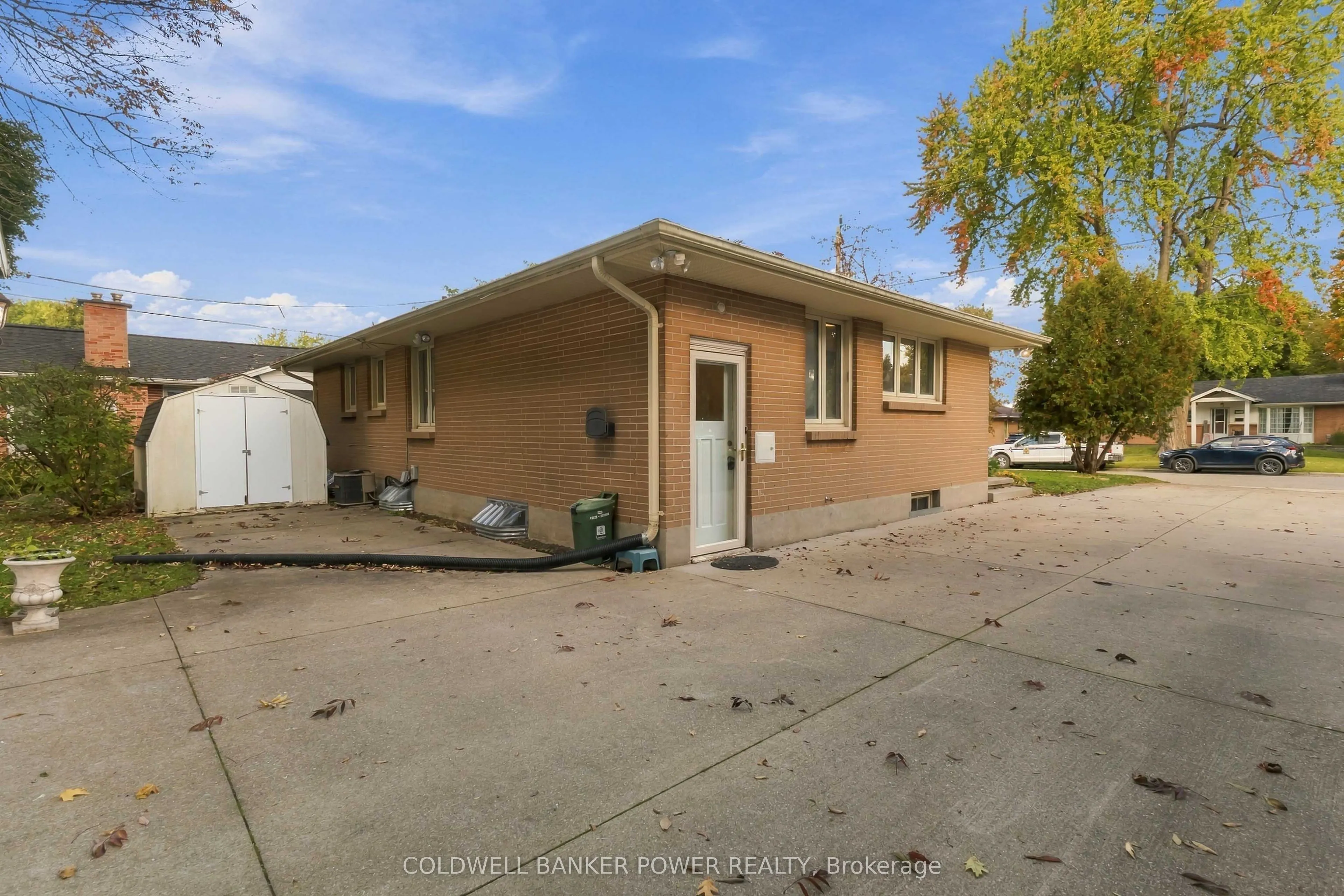1362 Collingwood Avenue