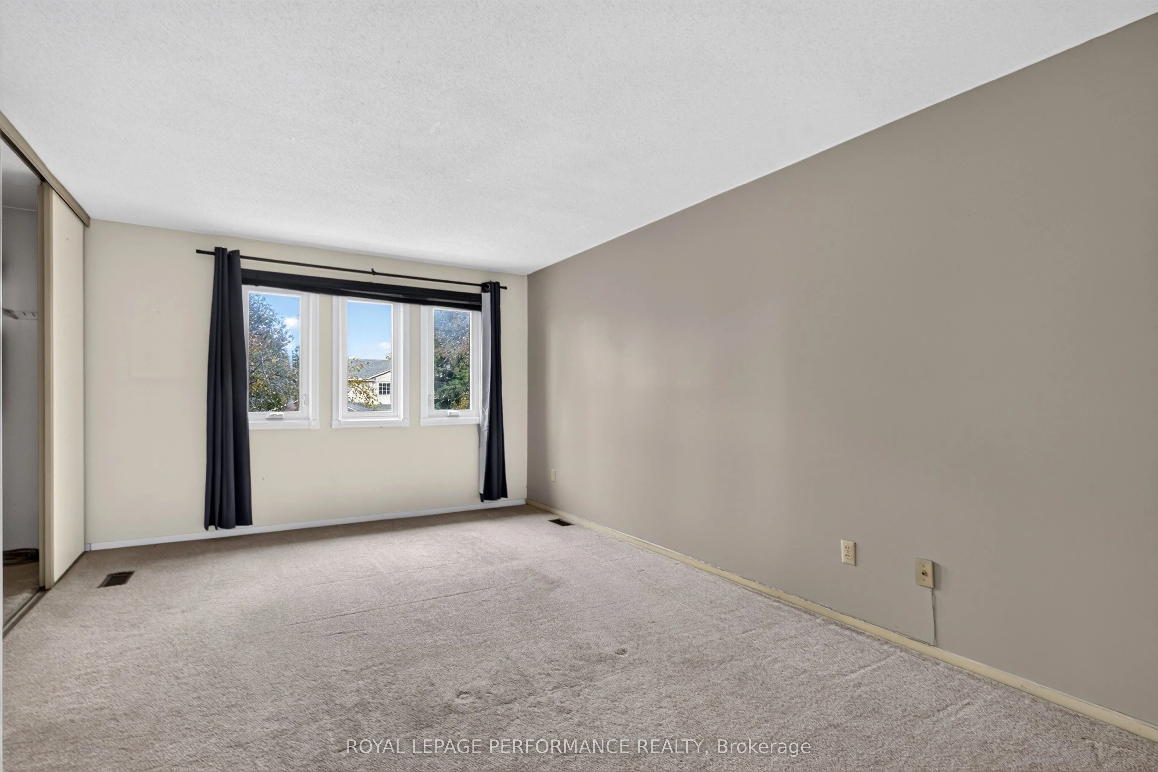 6198 Voyageur Drive