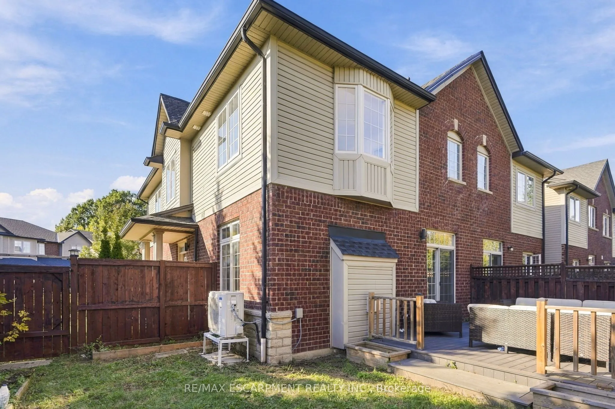 400 Stonehenge Drive #8