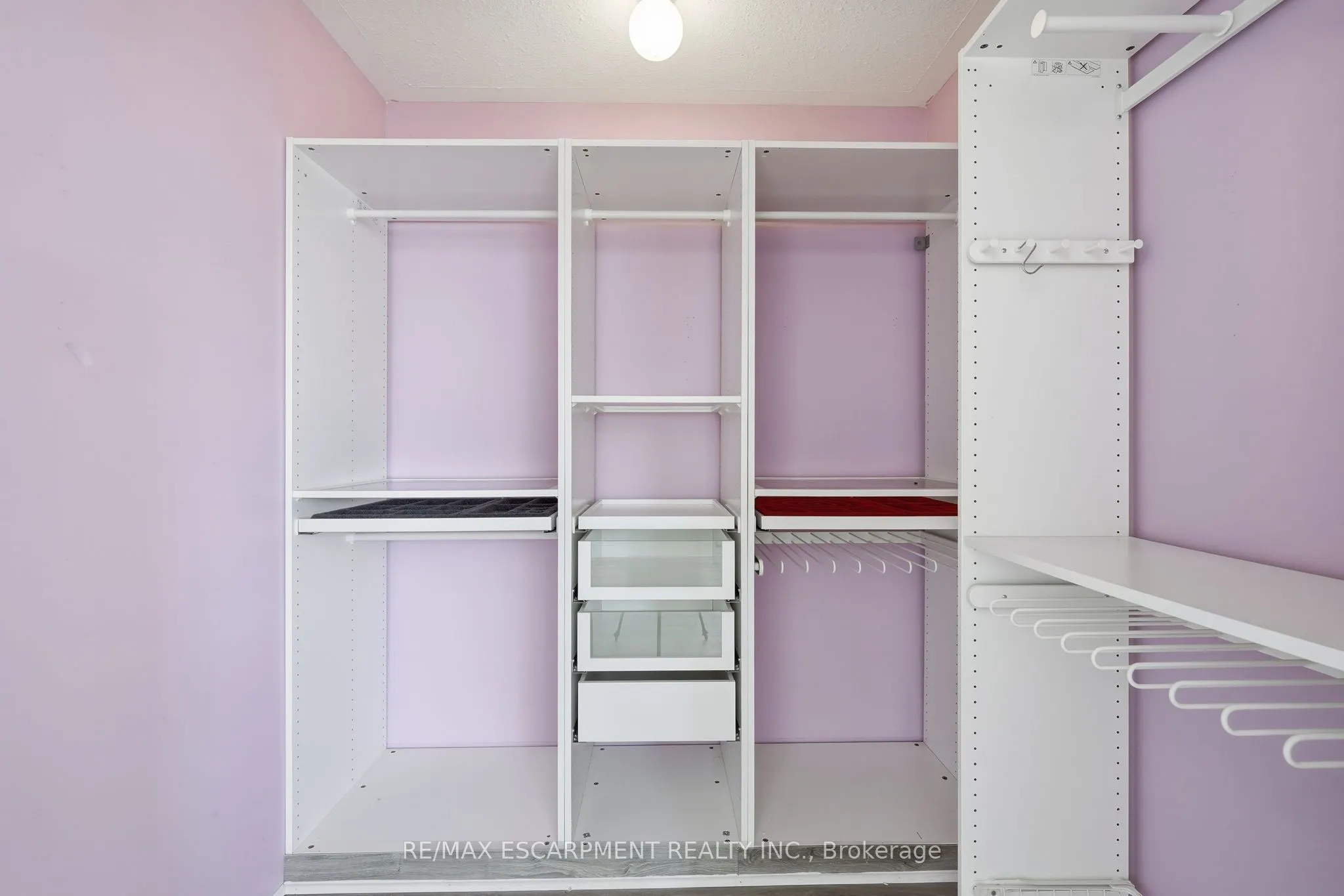 400 Stonehenge Drive #8