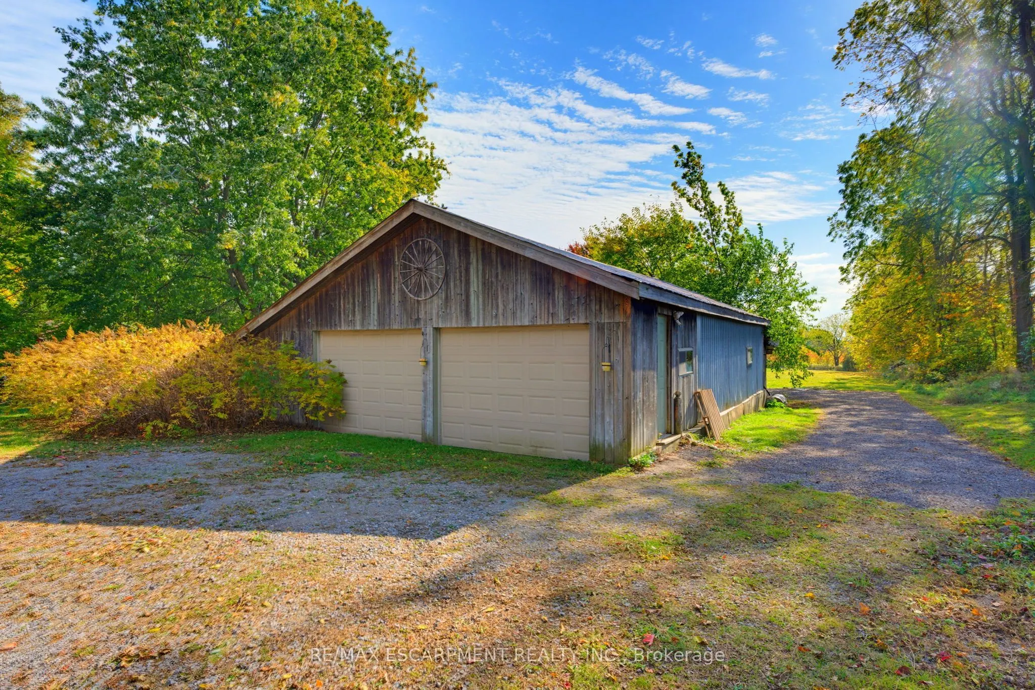 212 Concession 8 Road E