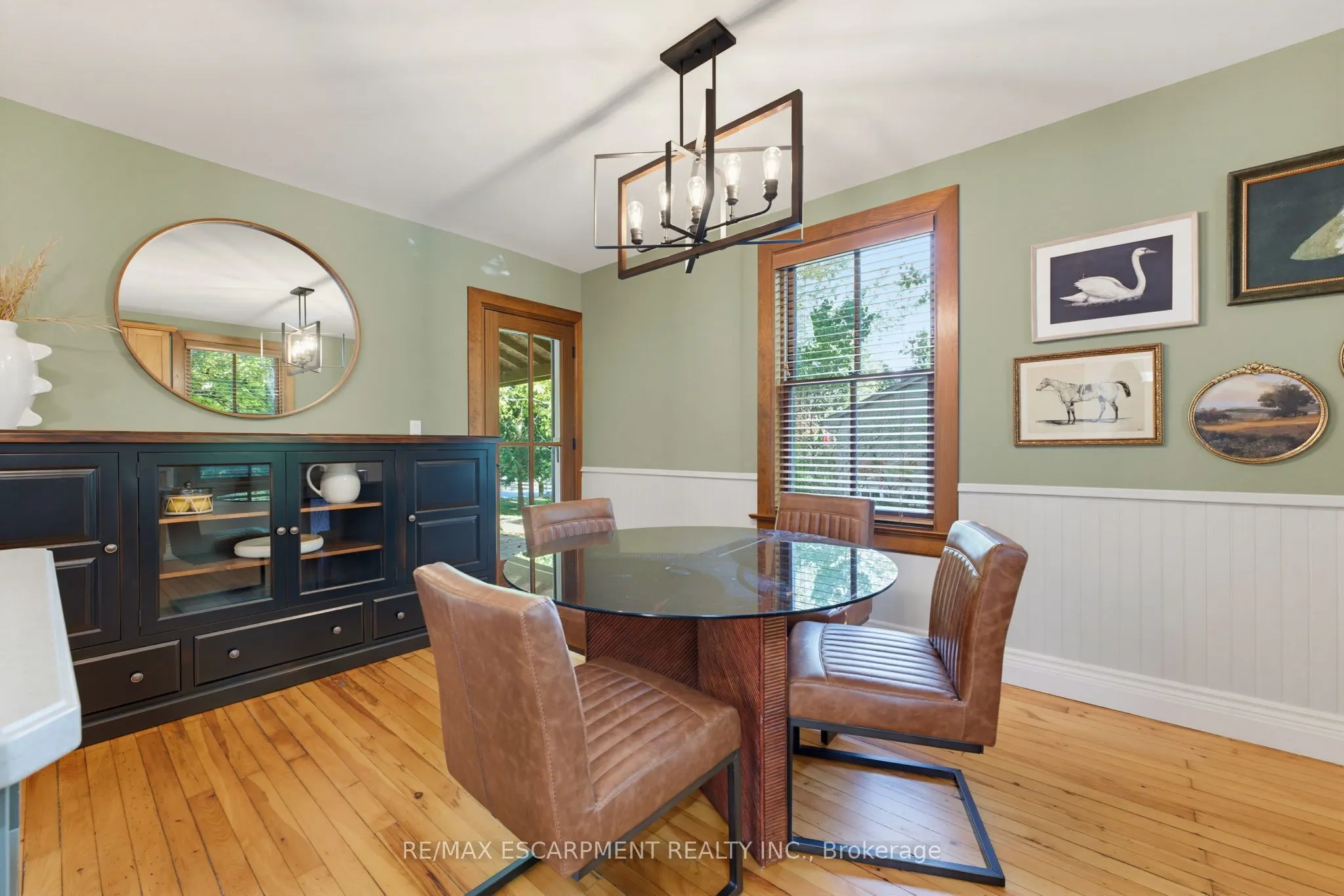 212 Concession 8 Road E