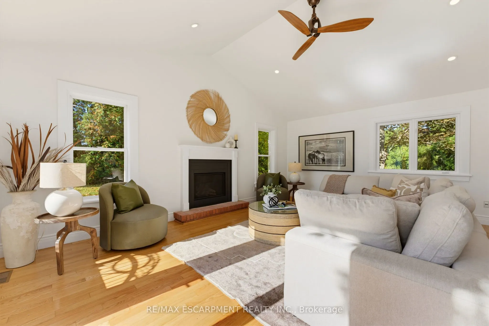 212 Concession 8 Road E