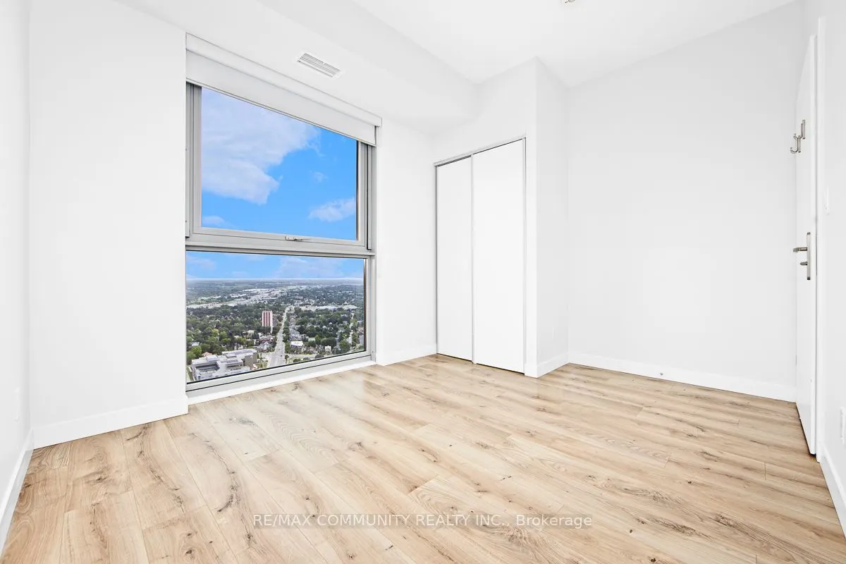 60 Frederick Street #3702