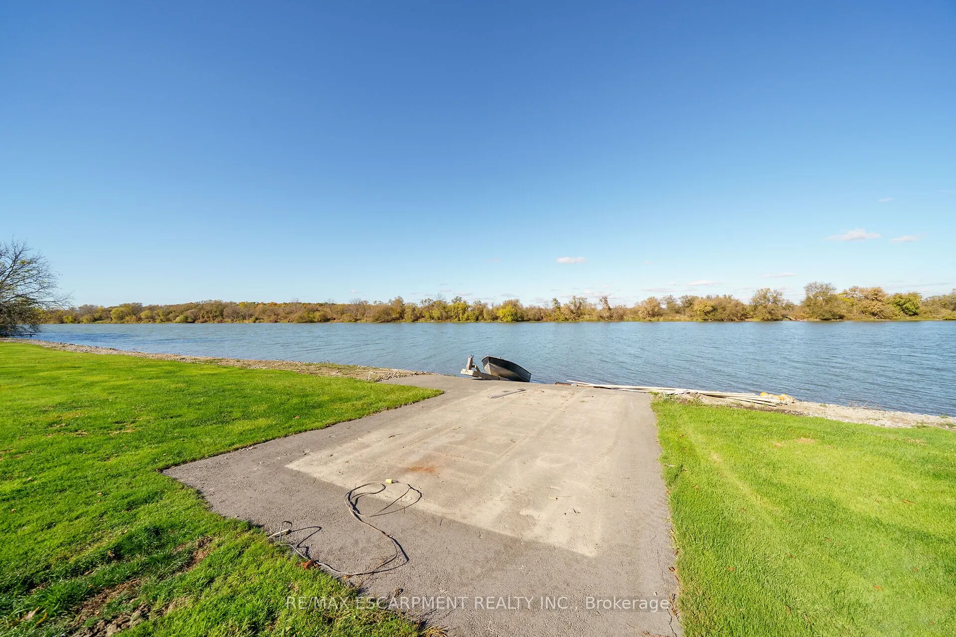 1140 River Road