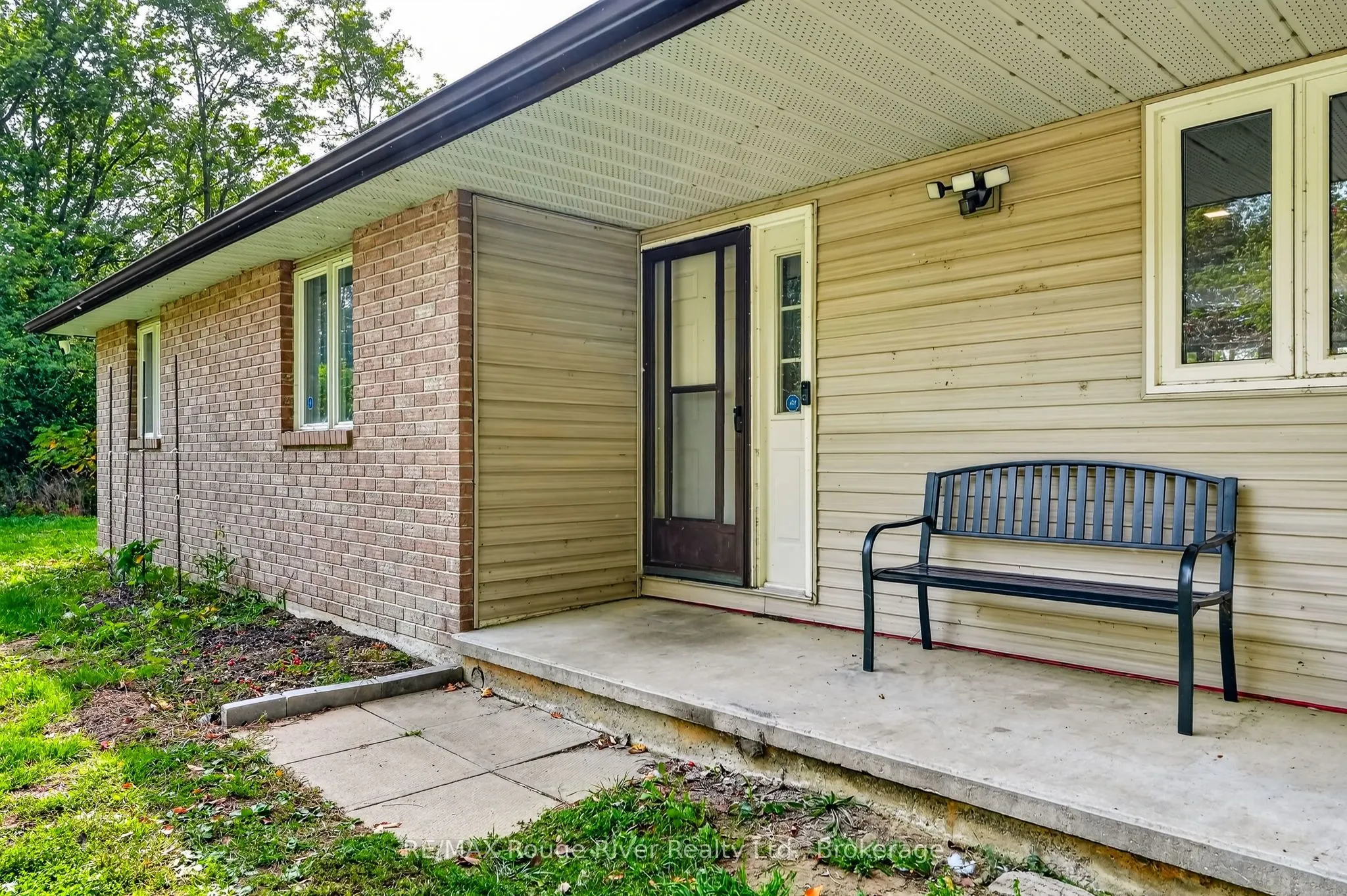 170 Cowie Road