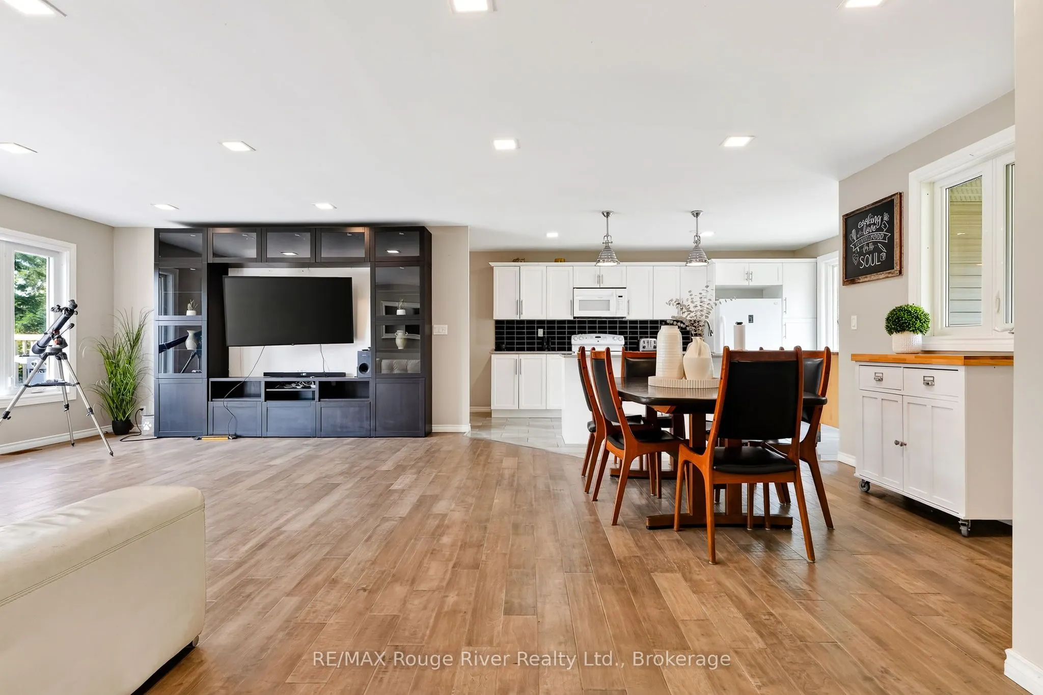 170 Cowie Road